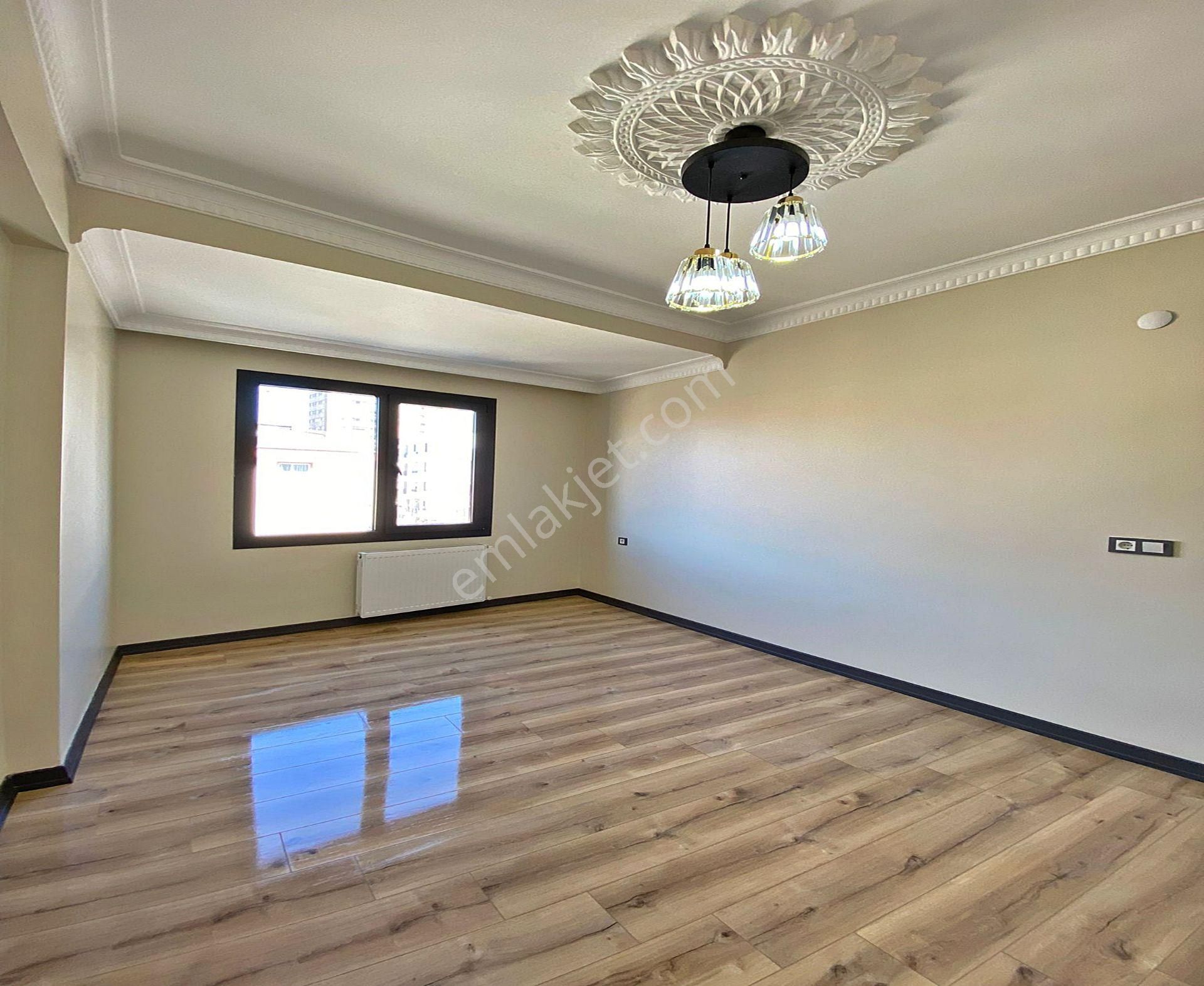 Bahçeşehir Konumunda Özel Tasarımlı Satılık 1+1 Avantajlı Daire - Görsel 7