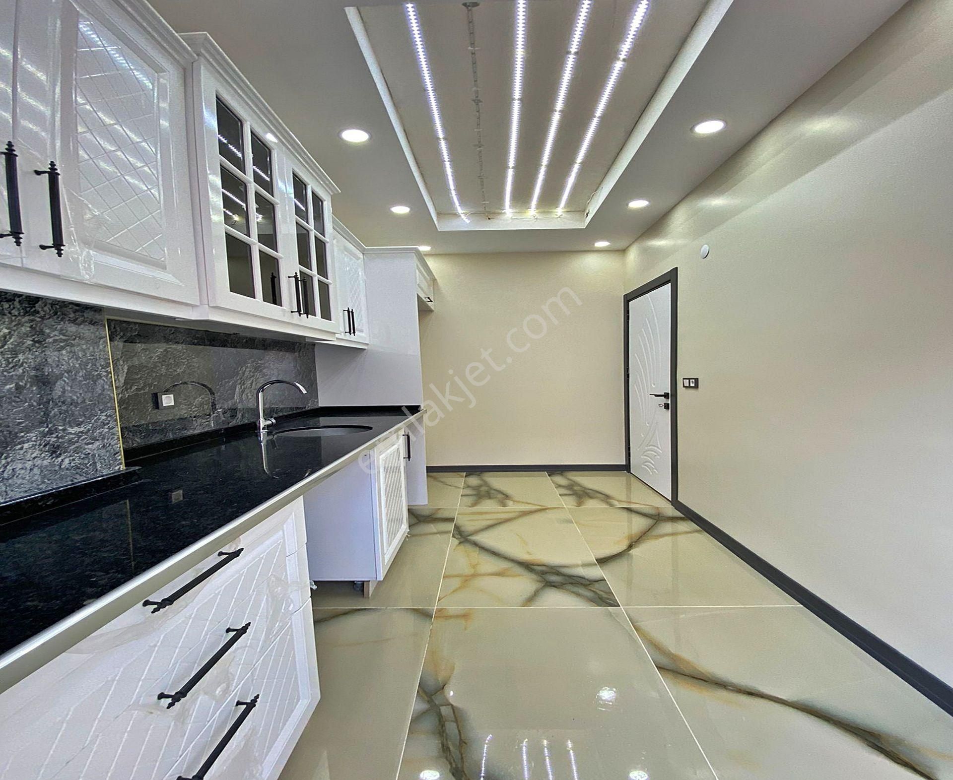 Bahçeşehir Konumunda Özel Tasarımlı Satılık 1+1 Avantajlı Daire - Görsel 29