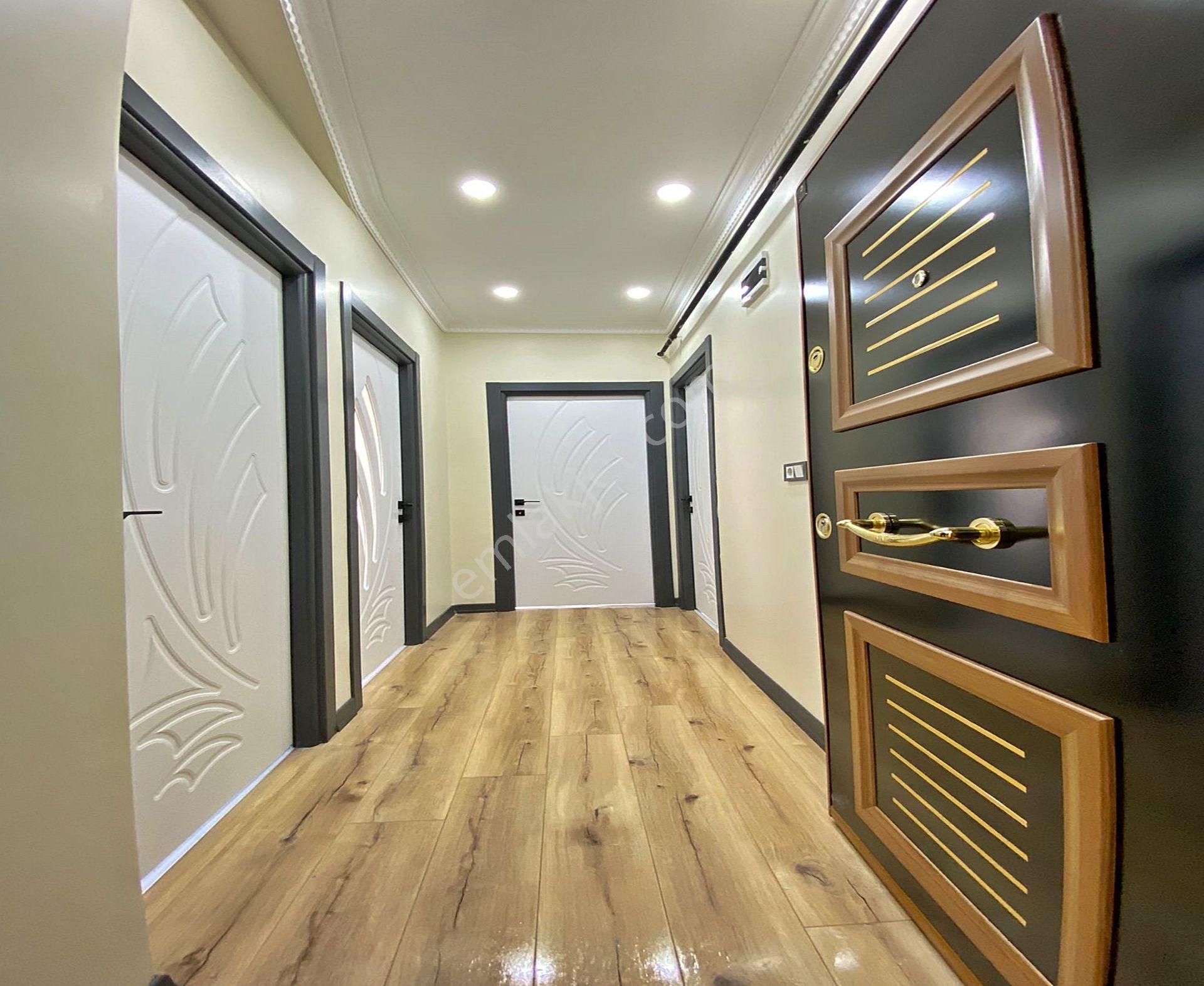 Bahçeşehir Konumunda Özel Tasarımlı Satılık 1+1 Avantajlı Daire - Görsel 35