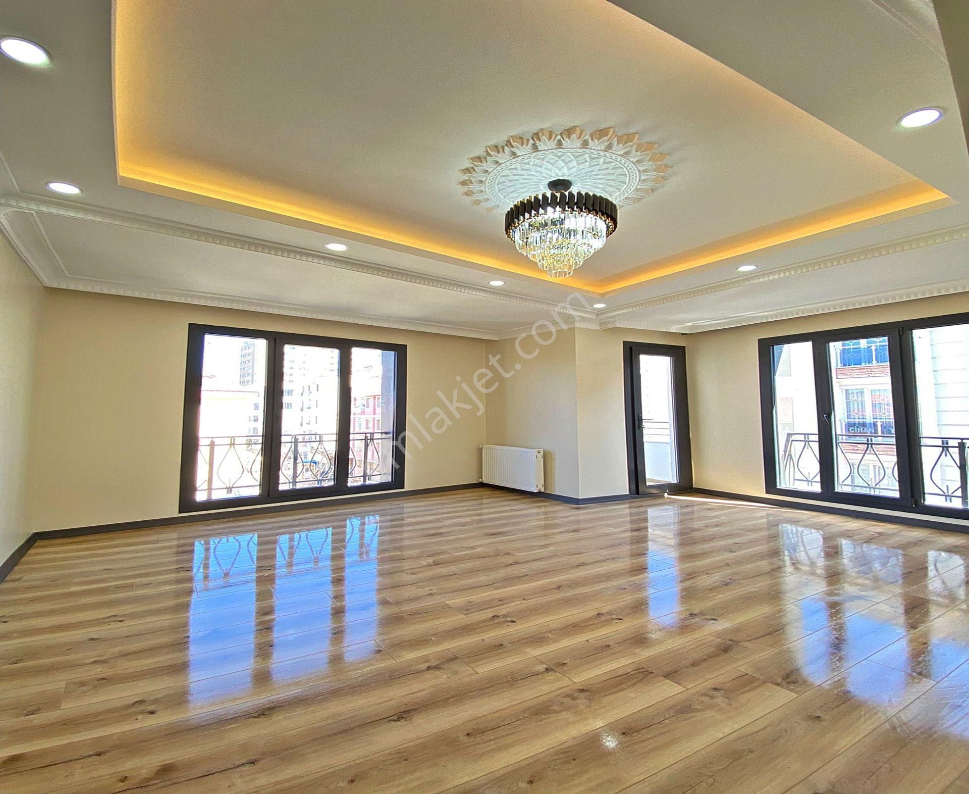 Bahçeşehir Konumunda Özel Tasarımlı Satılık 1+1 Avantajlı Daire - Görsel 8