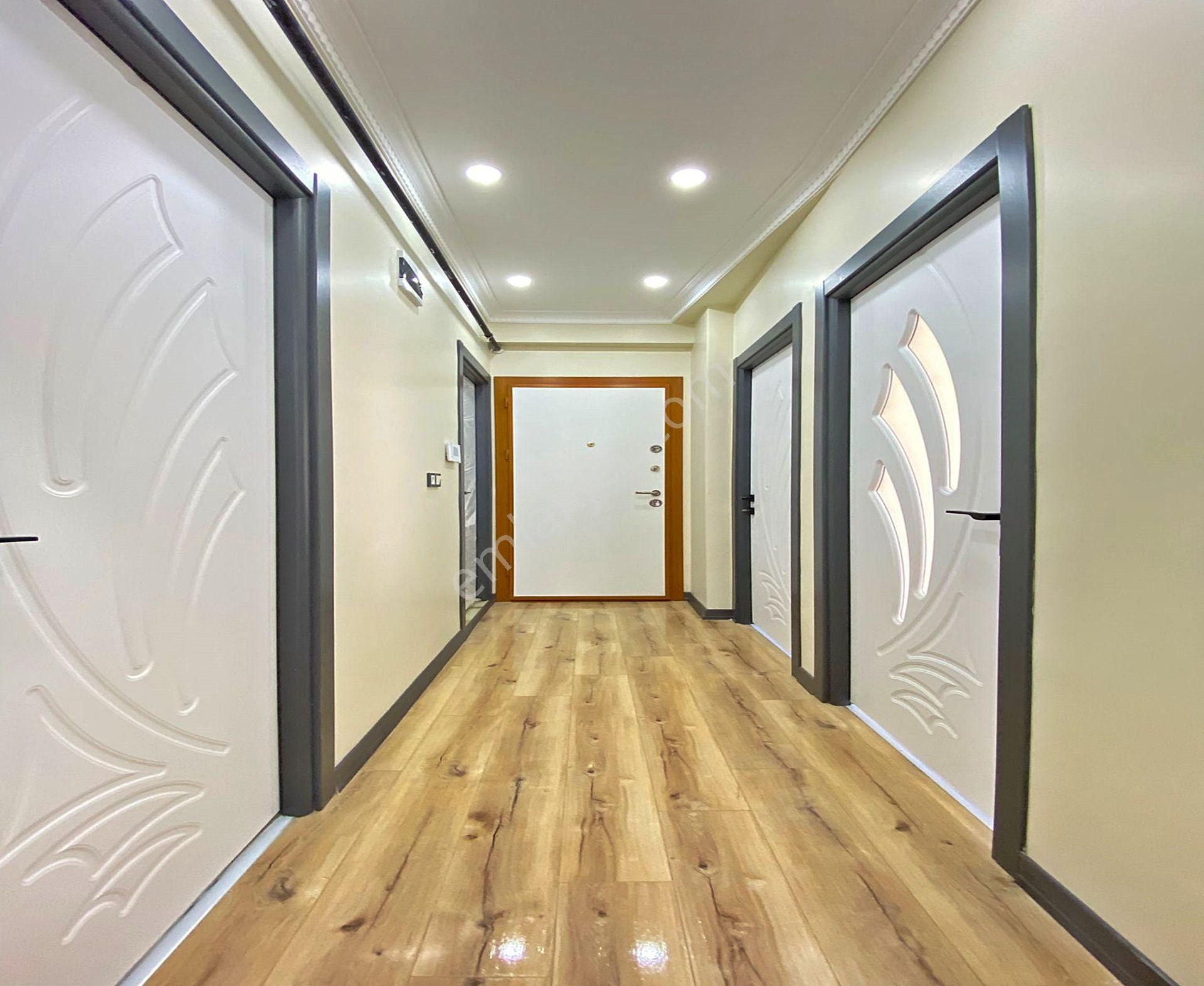 Bahçeşehir Konumunda Özel Tasarımlı Satılık 1+1 Avantajlı Daire - Görsel 31