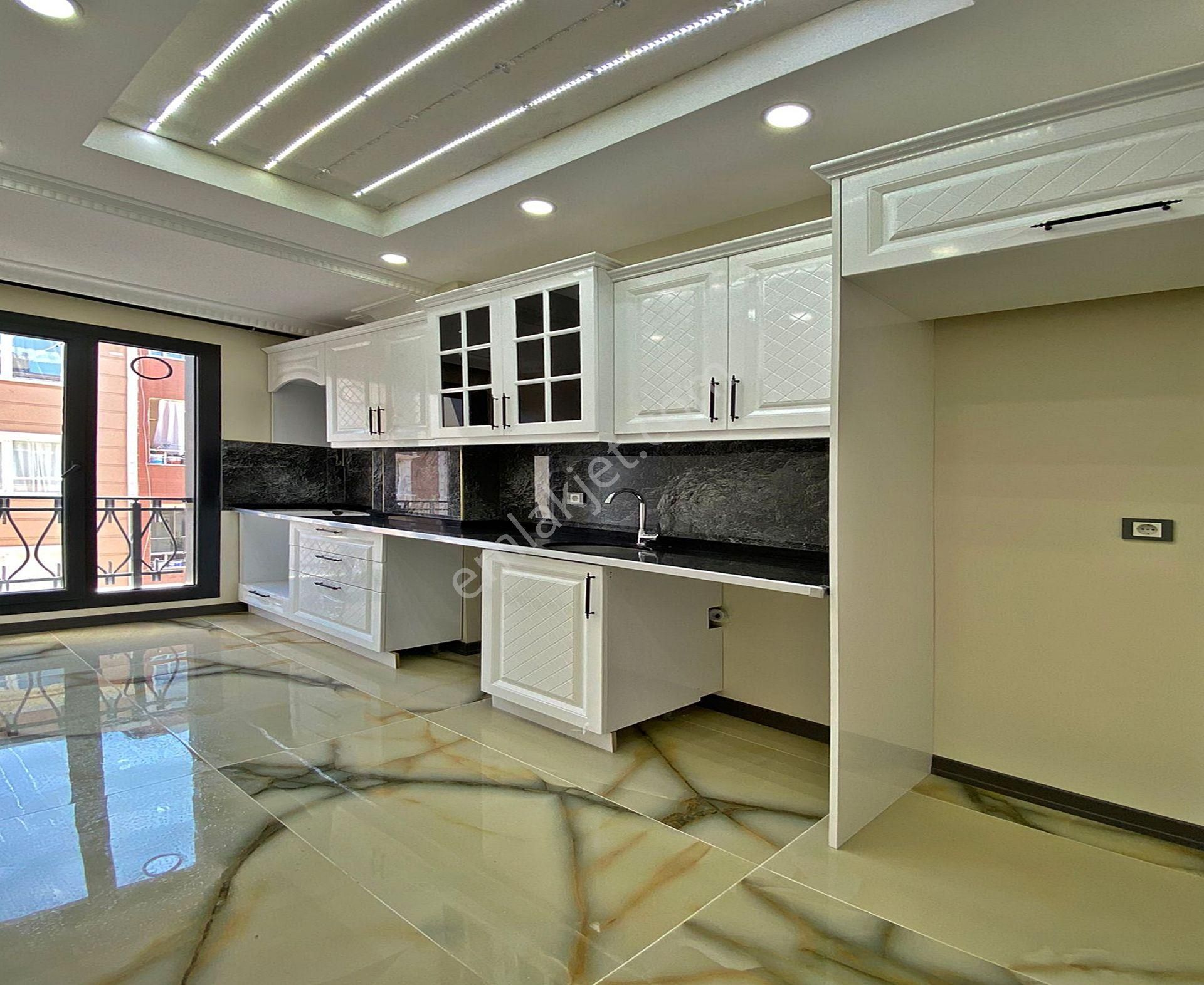 Bahçeşehir Konumunda Özel Tasarımlı Satılık 1+1 Avantajlı Daire - Görsel 25