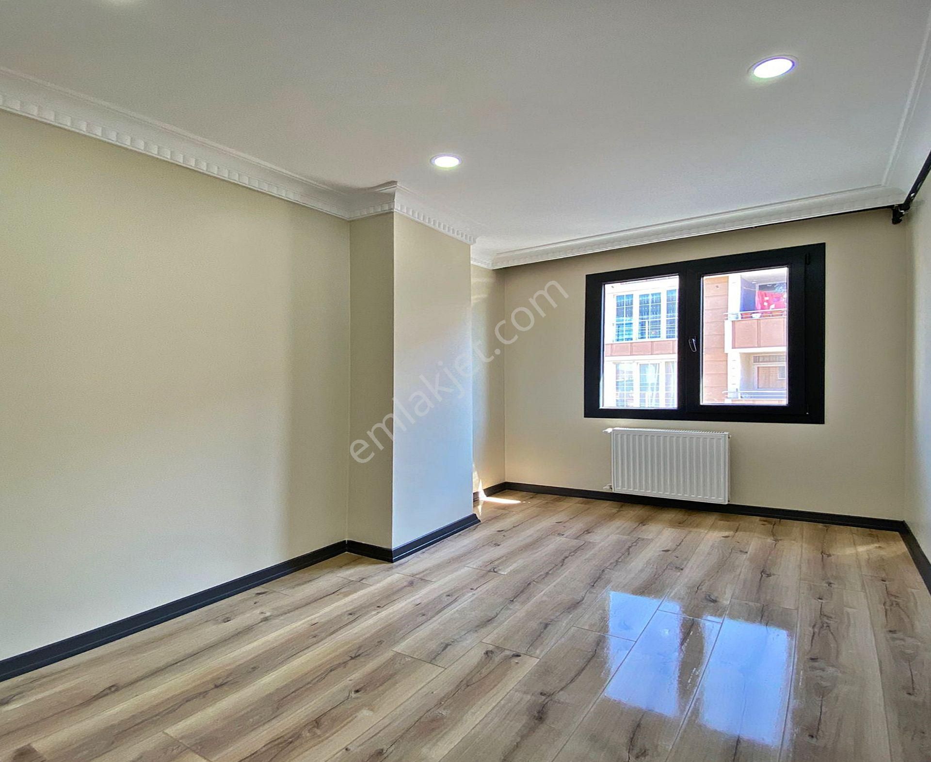 Bahçeşehir Konumunda Özel Tasarımlı Satılık 1+1 Avantajlı Daire - Görsel 24