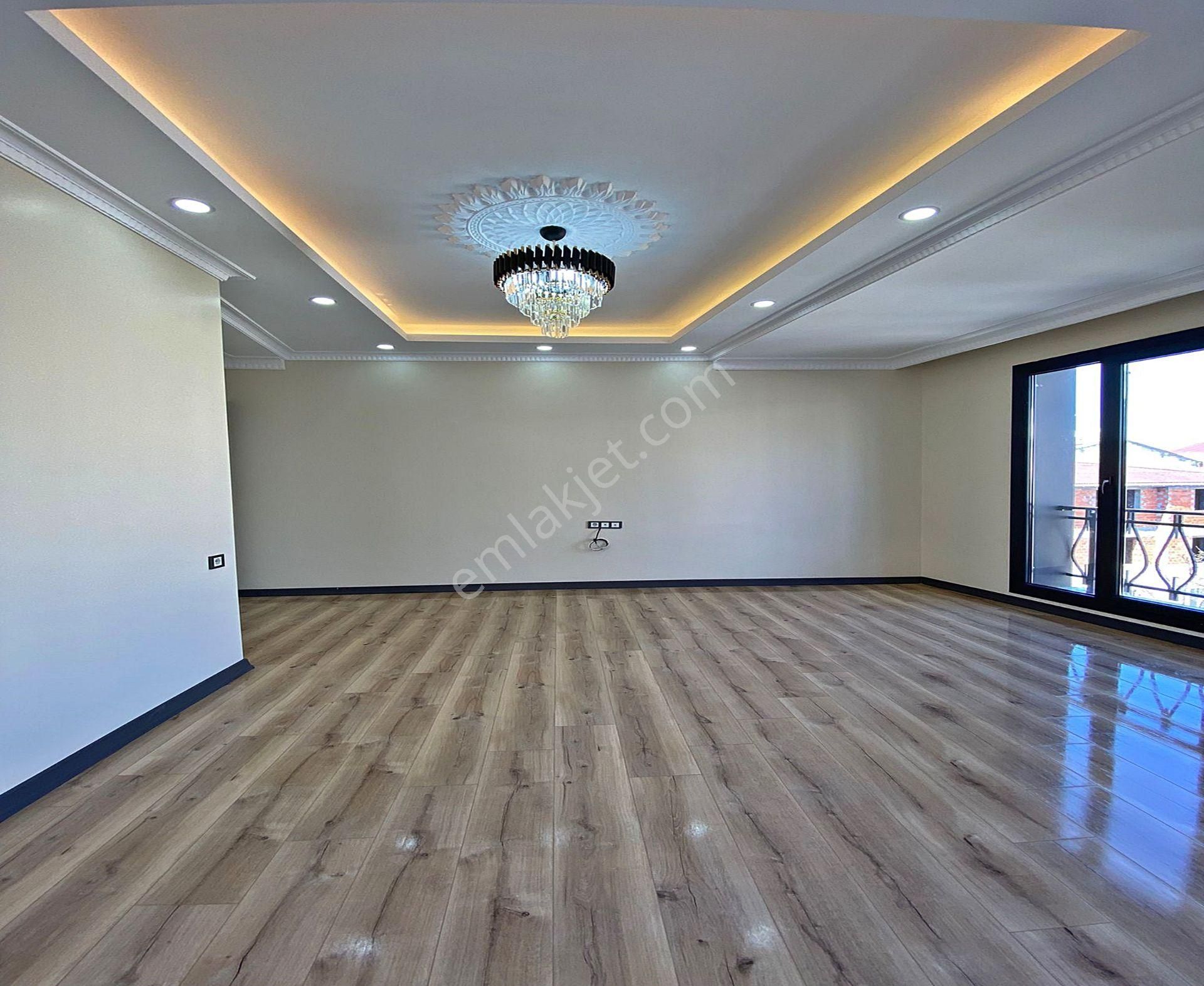 Bahçeşehir Konumunda Özel Tasarımlı Satılık 1+1 Avantajlı Daire - Görsel 15