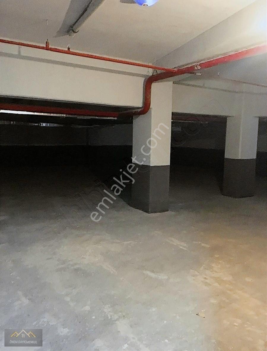 Önem Gayrimenkul'den Ümraniye Tatlısu'da Eşyalı 2+1 Kiralık