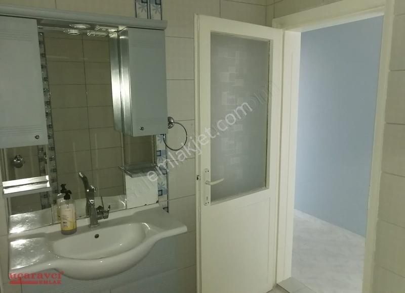 Uçaravcı'dan Turgutalp Mah. Satılık 3+1 130 M² Daire