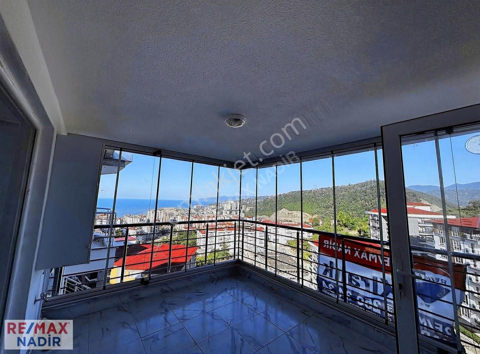 Gedikkaya Mahallesinde Deniz Manzaralı, 3+1 Kiralık