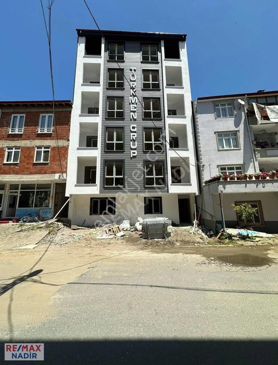 Bulancak Ömer Karaibrahim Caddesinde 2+1 Satılık Daire