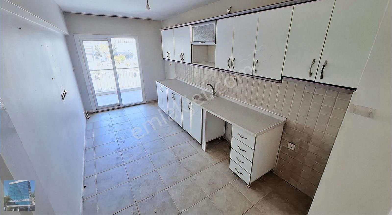 Karşıyaka İmbatlı'da Satılık 3+1 Daire - Görsel 6