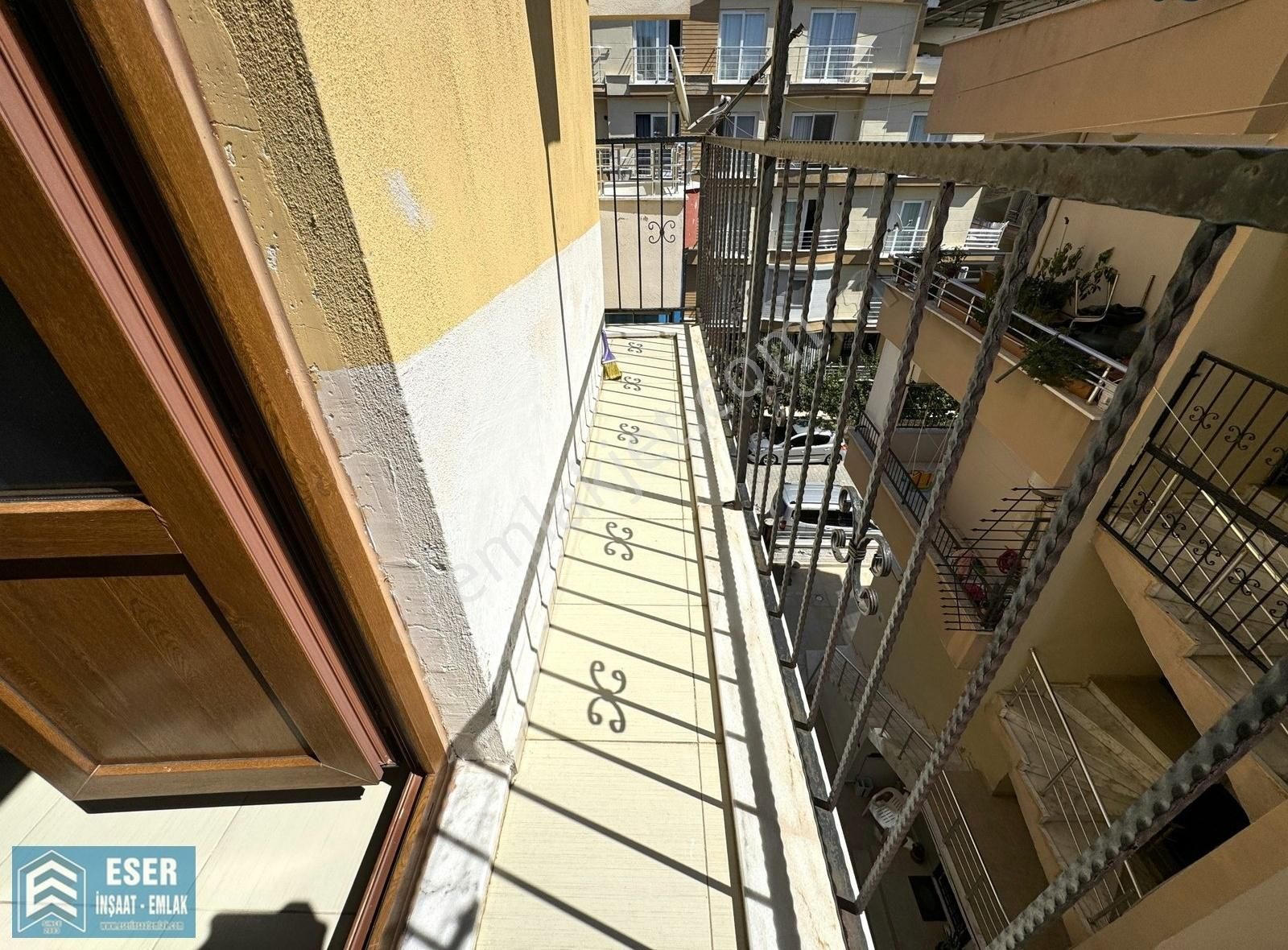 Didim Şehir Merkezinde Ön Cephe Geniş Balkonlu 2+1 Eşyalı Daire - Görsel 25