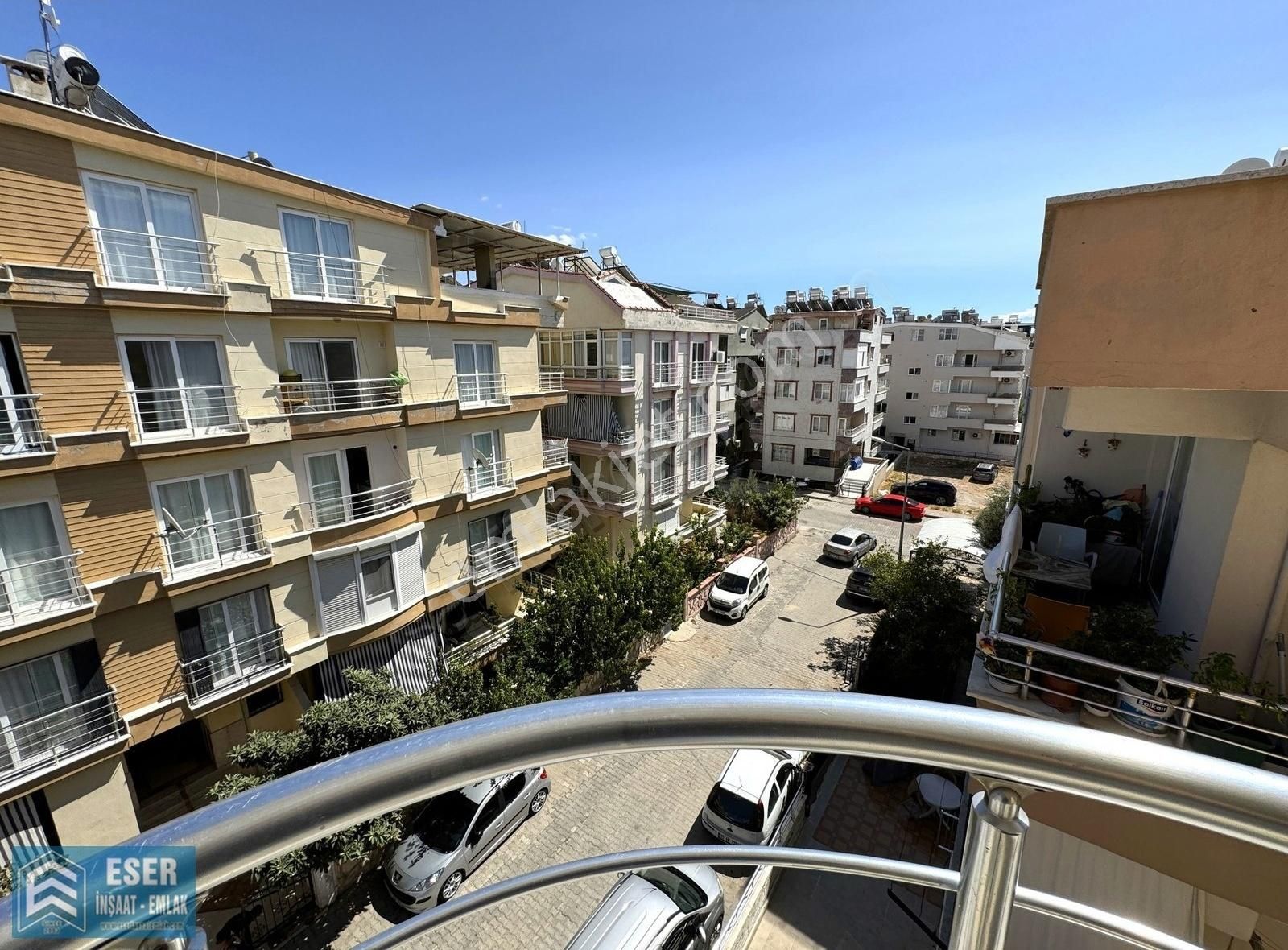 Didim Şehir Merkezinde Ön Cephe Geniş Balkonlu 2+1 Eşyalı Daire - Görsel 28