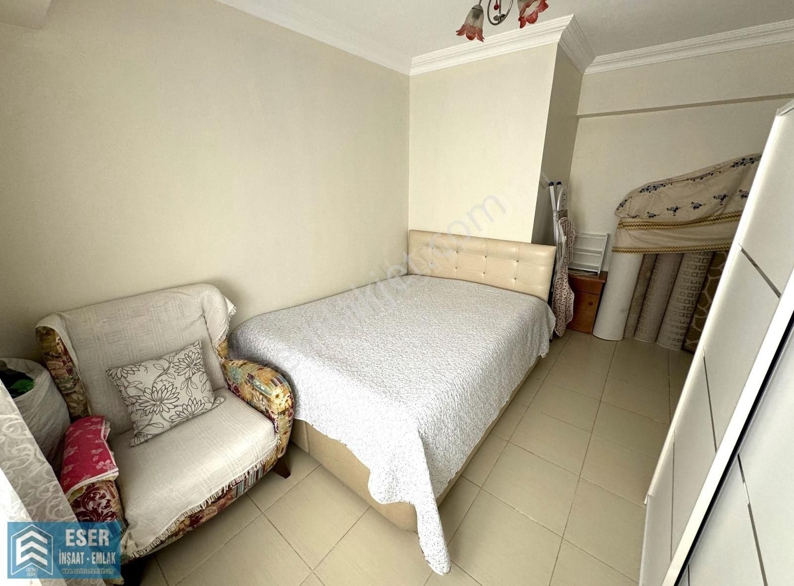Didim Şehir Merkezinde Ön Cephe Geniş Balkonlu 2+1 Eşyalı Daire - Görsel 7