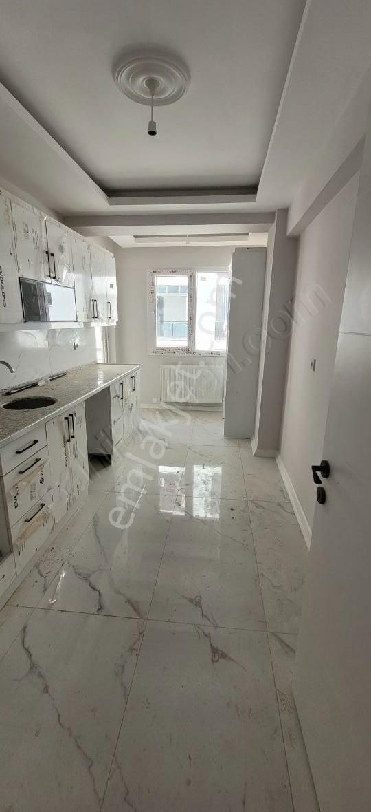 Cengiz Topel Mahallesinde Satılık Sıfır 3+1 Daire