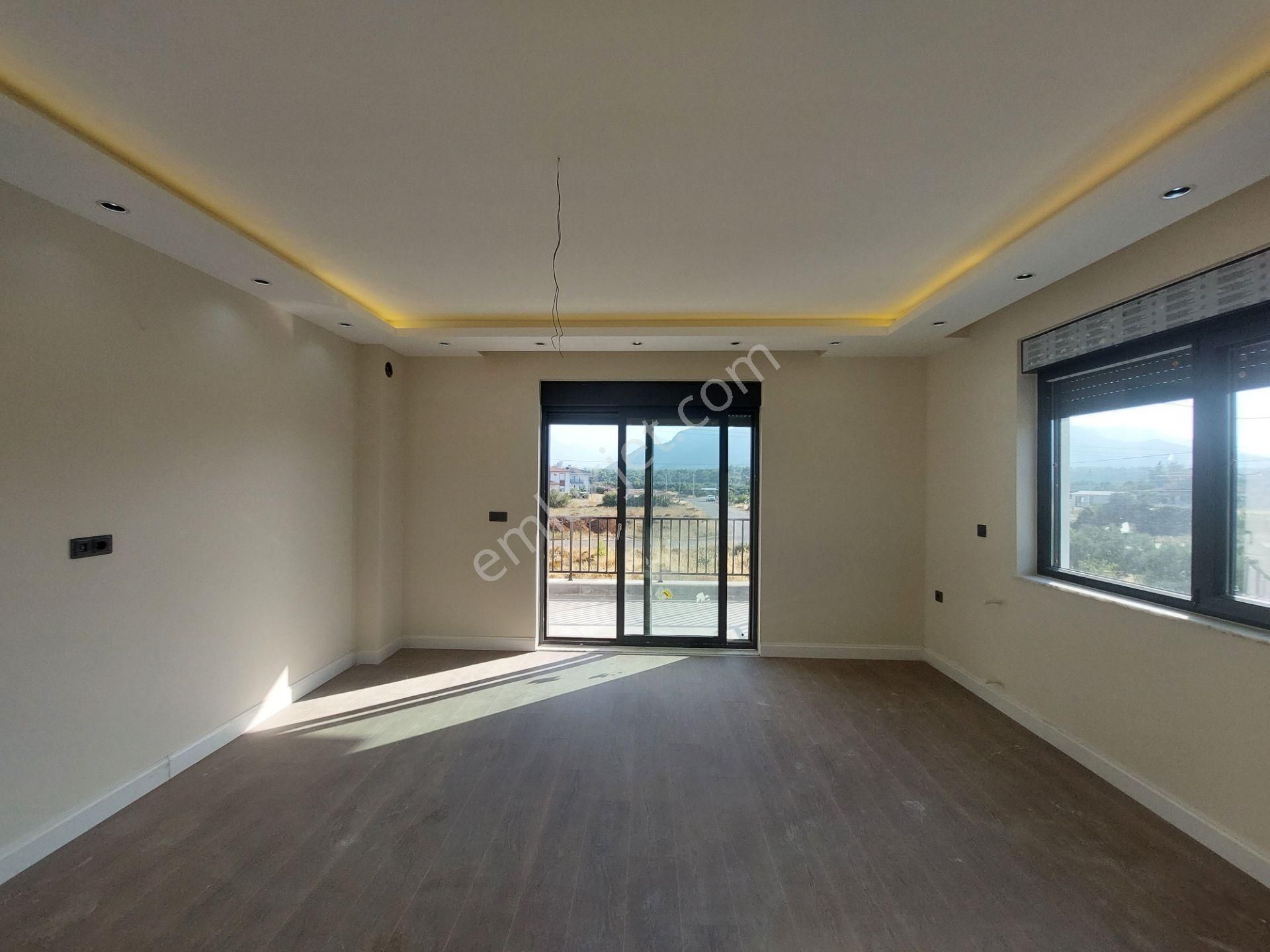 Antalya Döşemealtı'nda 668 M2 Arsa İçinde Satılık 4+1 Müstakil Villa - Görsel 22