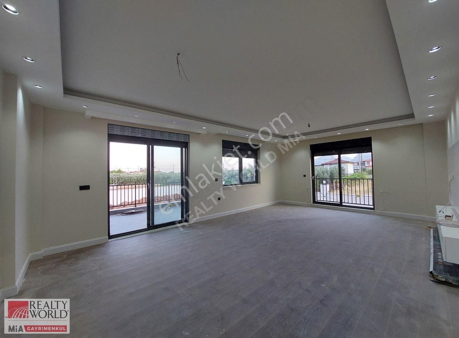 Antalya Döşemealtı'nda 668 M2 Arsa İçinde Satılık 4+1 Müstakil Villa - Görsel 10