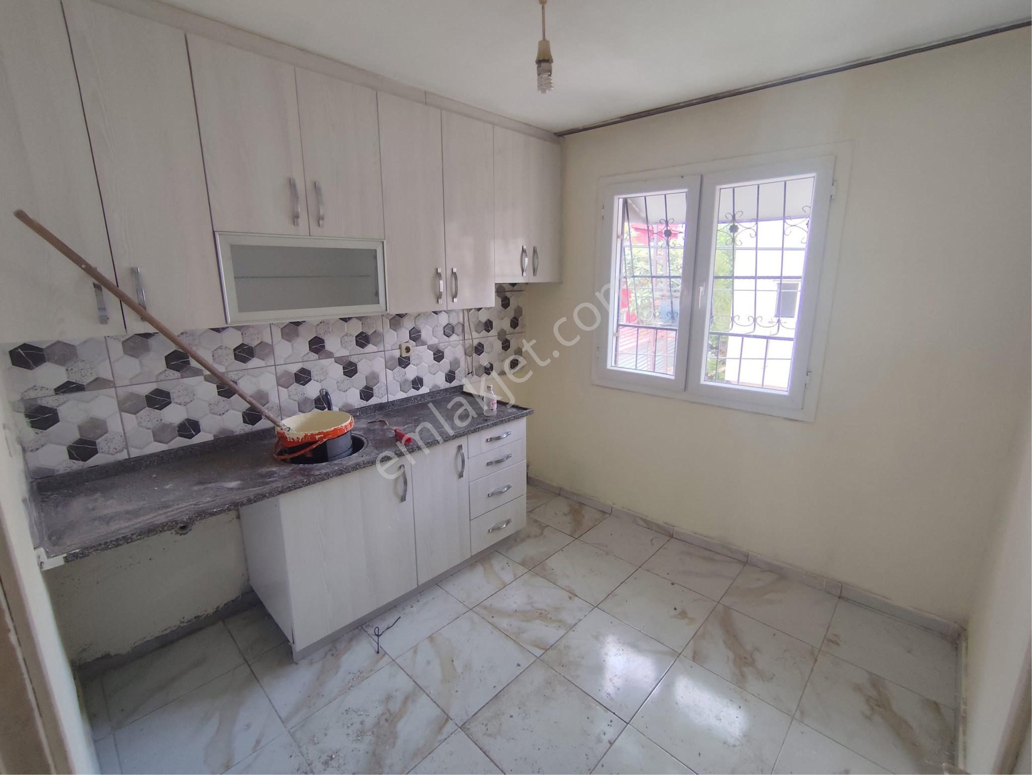 🏡 Tellidere’de 2+1 Kiralık Müstakil Ev – Yeni Boyalı, Rahat Ve Ferah!