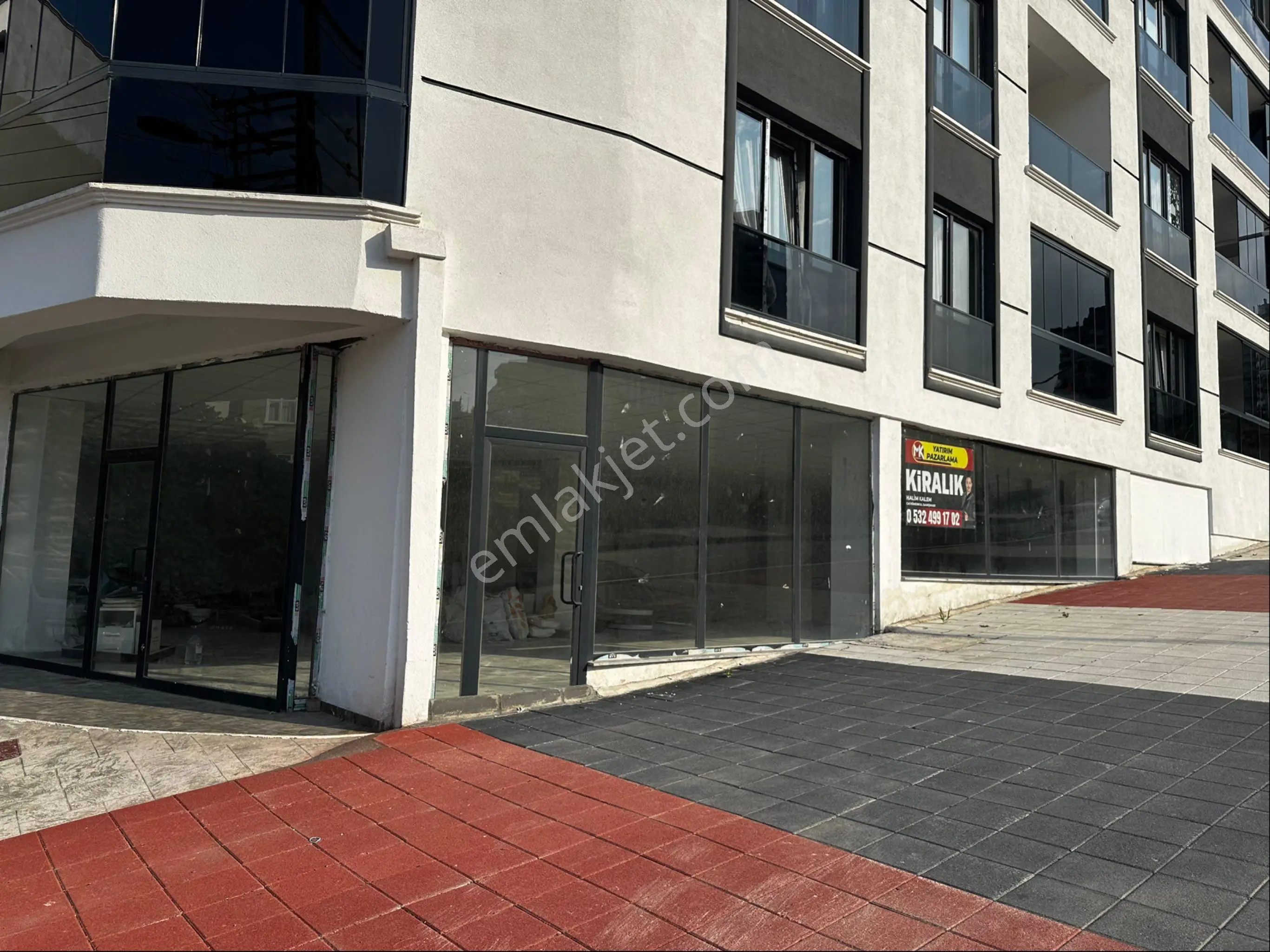 Bulvara Cephe Bacalı Reklam Değeri Yüksek Kiralık Dükkan - Görsel 2