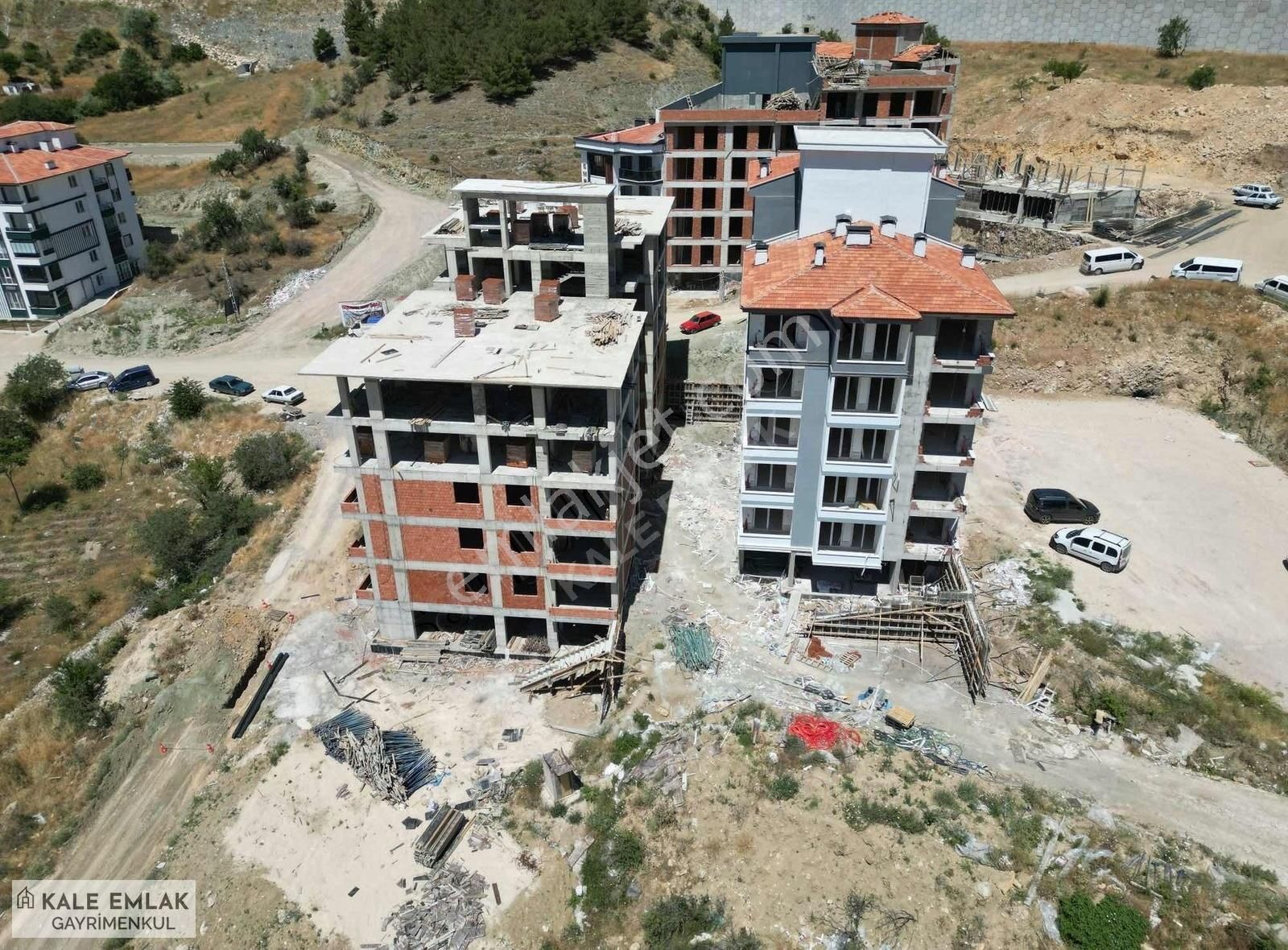 Kale Emlak'tan Şeyhcui Mh Sıfır 1+1 Satılık Daire