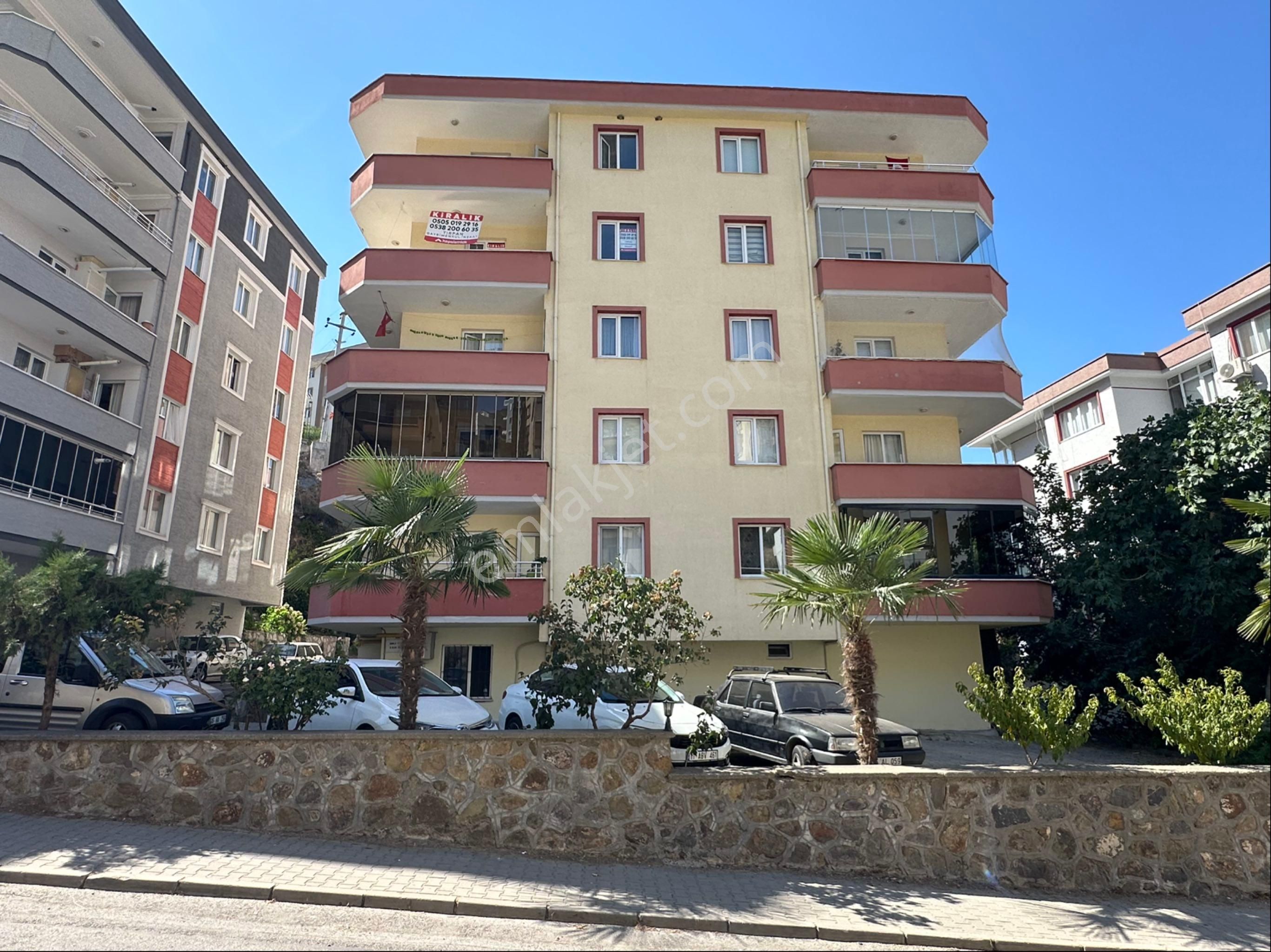 Tırpan Gayrimenkulden Halitpaşada 2+1 100m2 Arakat Düzayak Kiralık