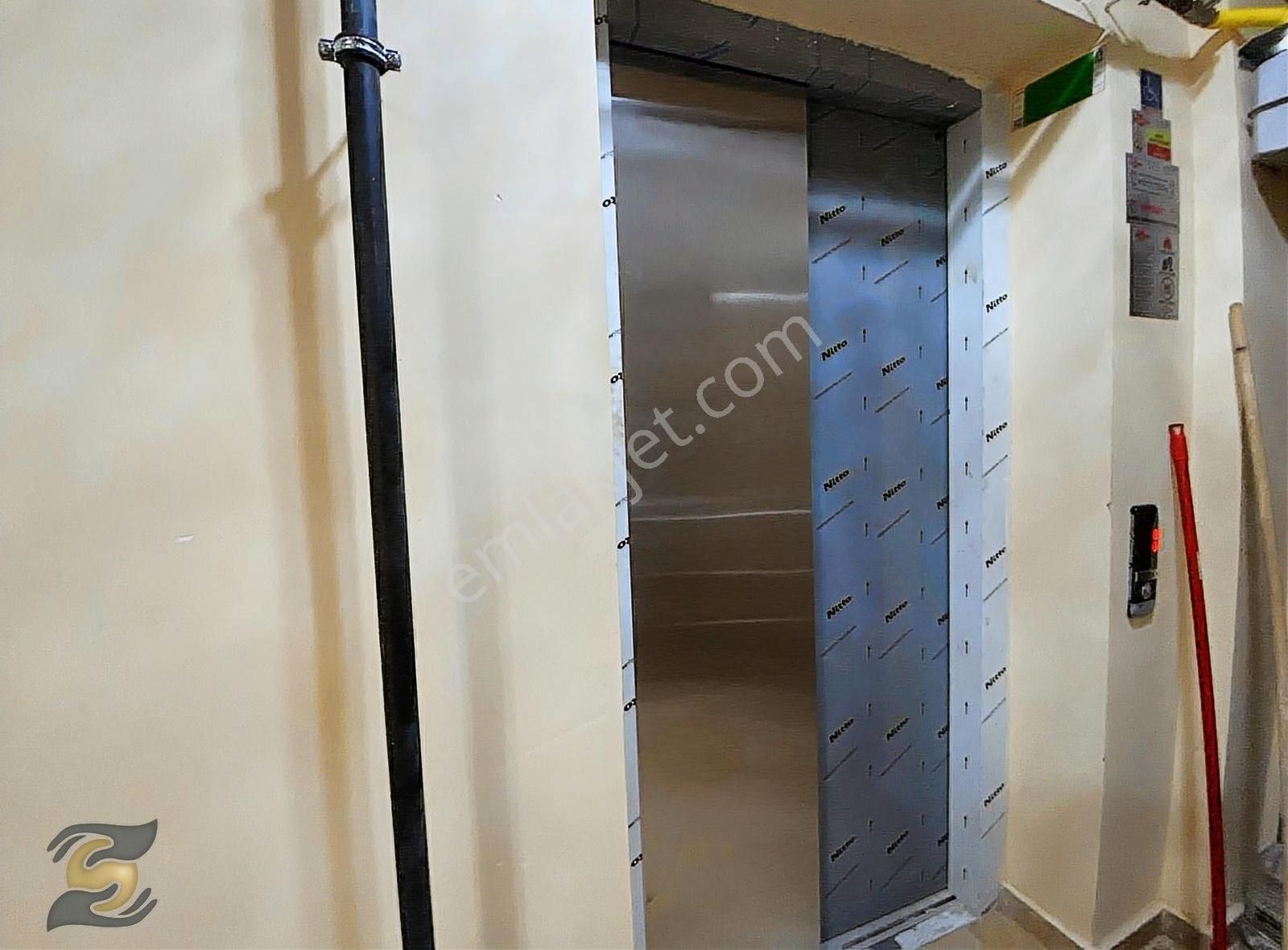 Defterdarda Kiralık Metrobüse 4dk Yürüme Mesafesi 0 Daire