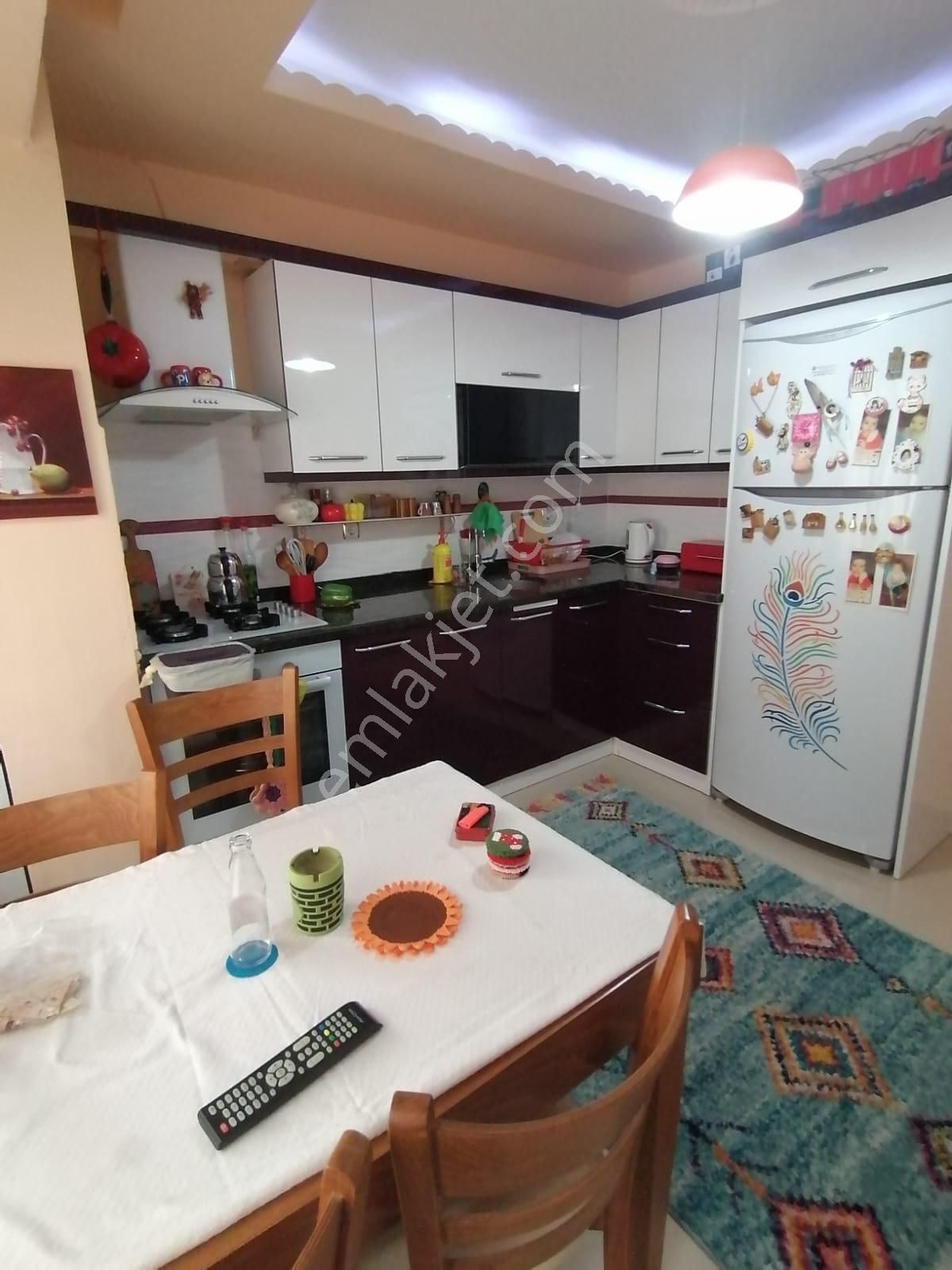 Yüksek Giriş Geniş 2+1 Ayrı Mutfak Satılık Daire