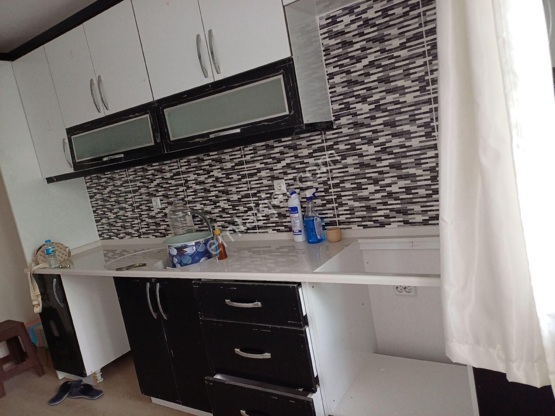 Cumhuriyet Mahallesi 20'lik Cadde Arkası Daire - Görsel 5