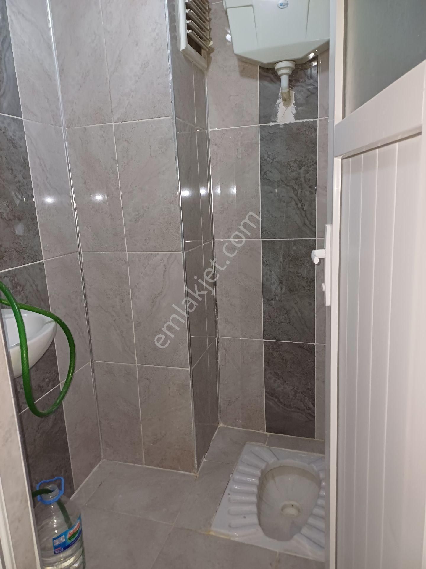 Cumhuriyet Mahallesi 20'lik Cadde Arkası Daire - Görsel 11