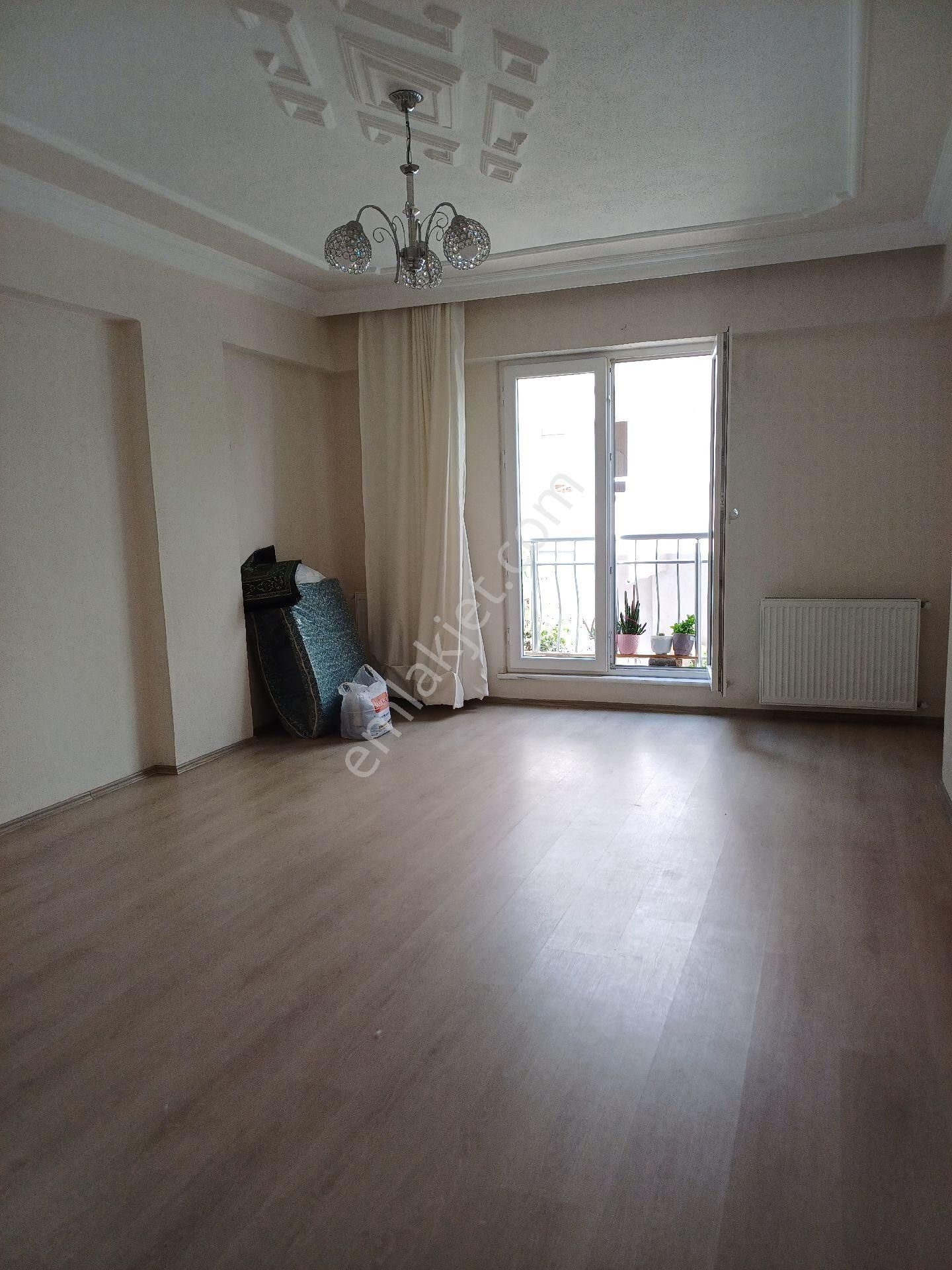 Cumhuriyet Mahallesi 20'lik Cadde Arkası Daire - Görsel 7