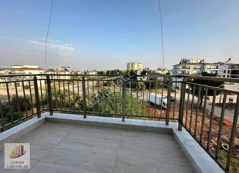 Aydoğmuşta Havuzlu Site İçi Arakat 1+1 Lüx İskanlı" 0 "daireler - Görsel 6