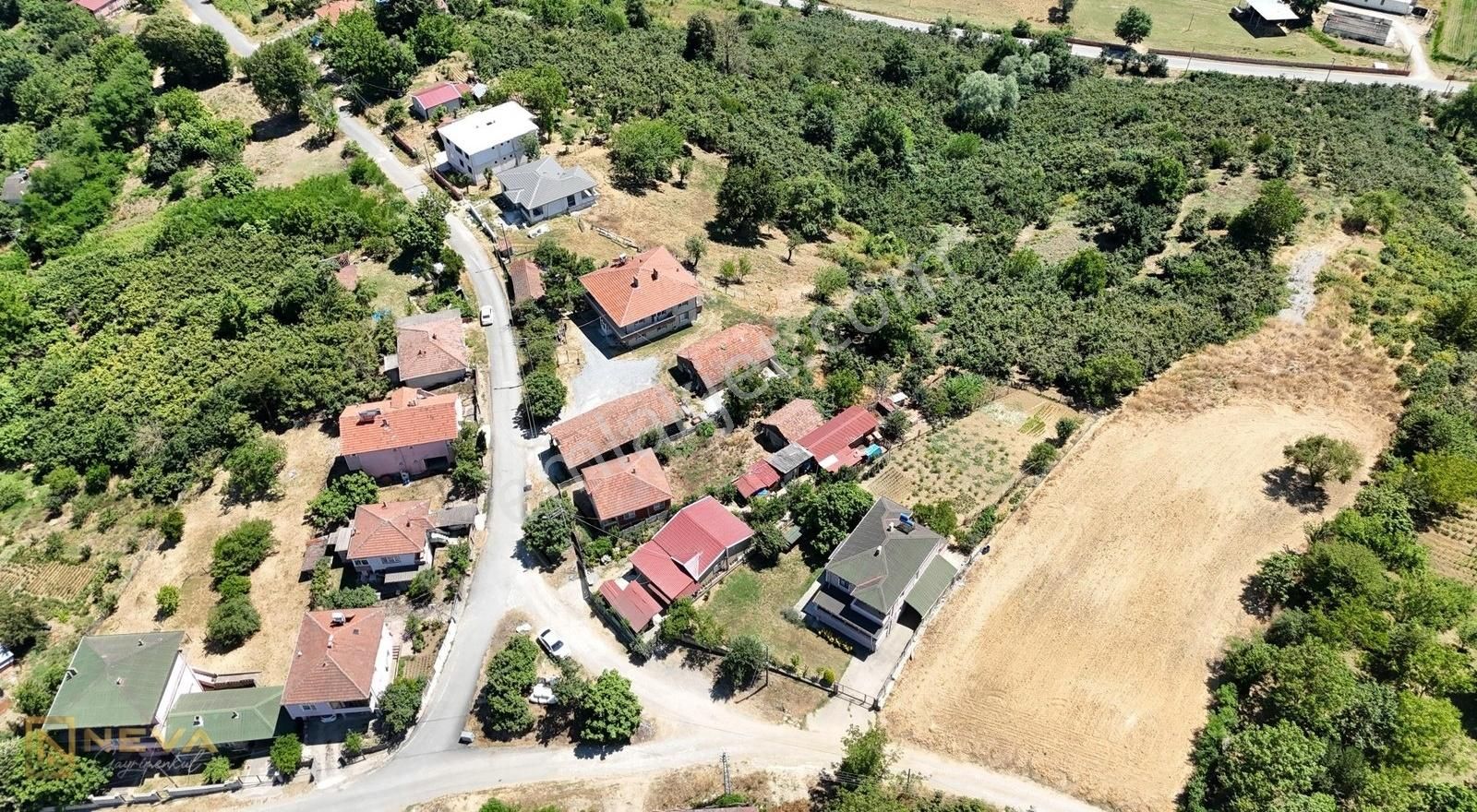 Ferizli Gölkent Mah. Satılık 939 M2 Arsa Ve Müstakil Ev - Görsel 2