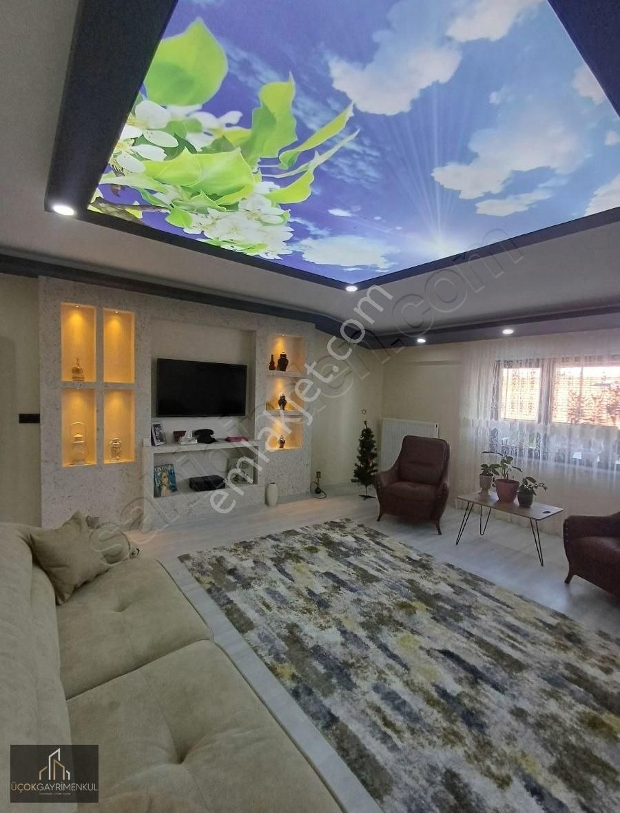 Üçok Gm'den Batıkent Mah. 5+1 Dubleks Daire