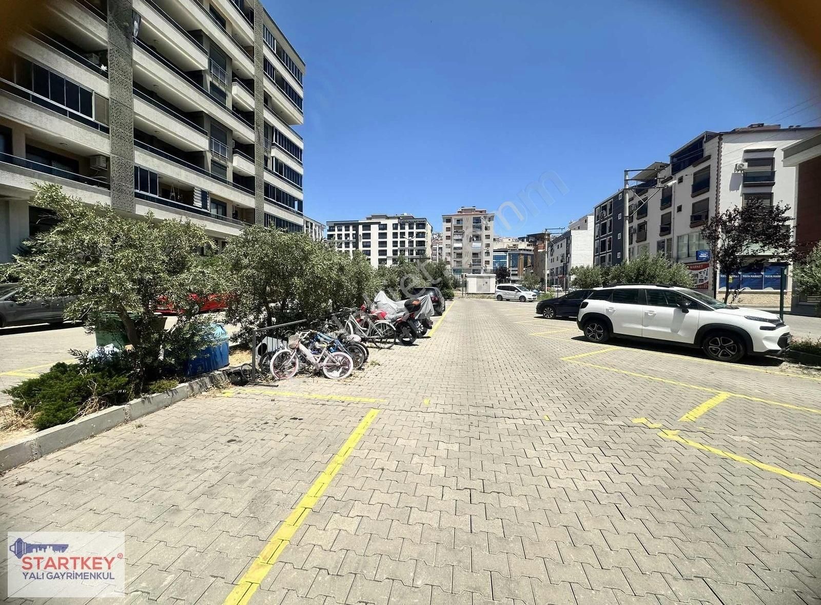 Çiğli'de Site İçinde Kiralık 1+1 Daire