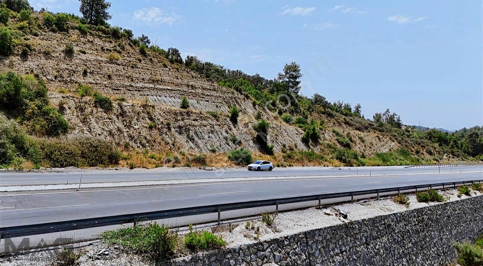 Yeni Antalya Konya Yolunda Asfalt Cephe 14.050 M2 Arazi - Görsel 5