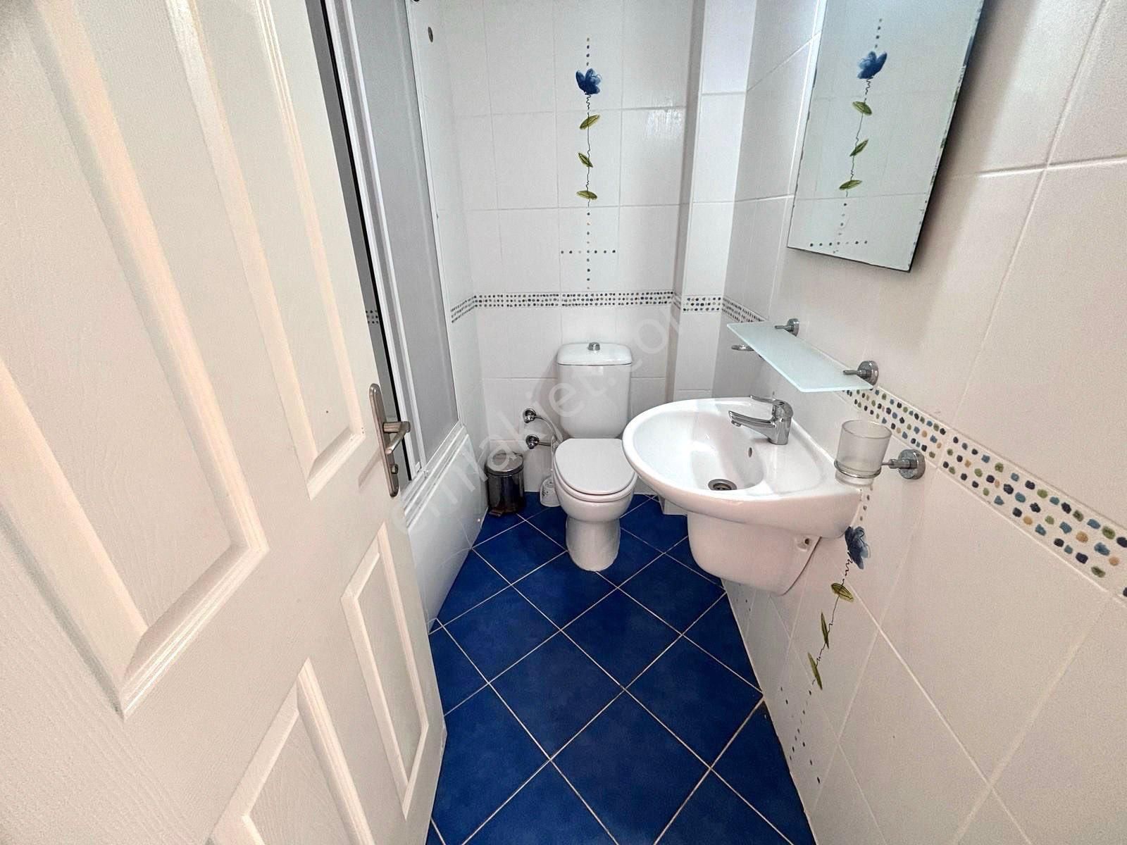 Denize Yakın Sitede Satılık Bahçeli Ev Eşyalı Daire Özel Plajlı - Görsel 24