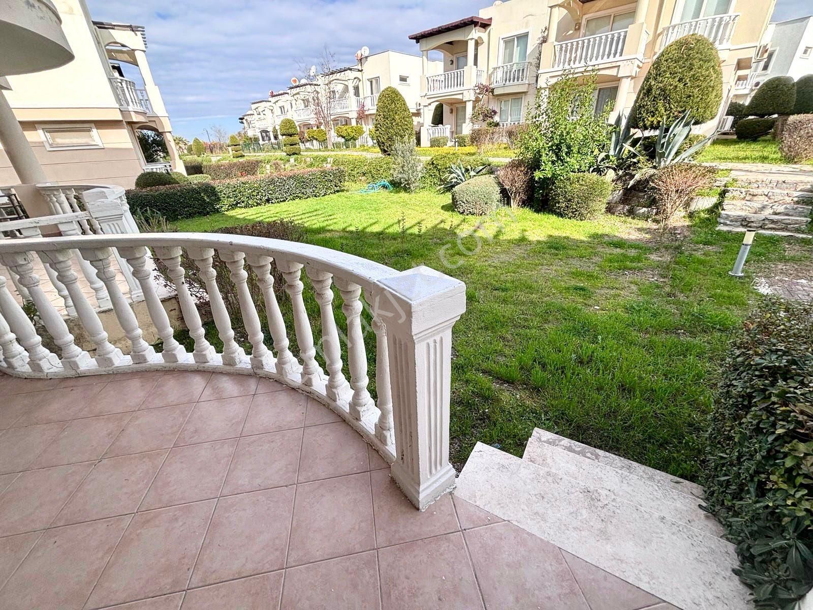 Denize Yakın Sitede Satılık Bahçeli Ev Eşyalı Daire Özel Plajlı - Görsel 3