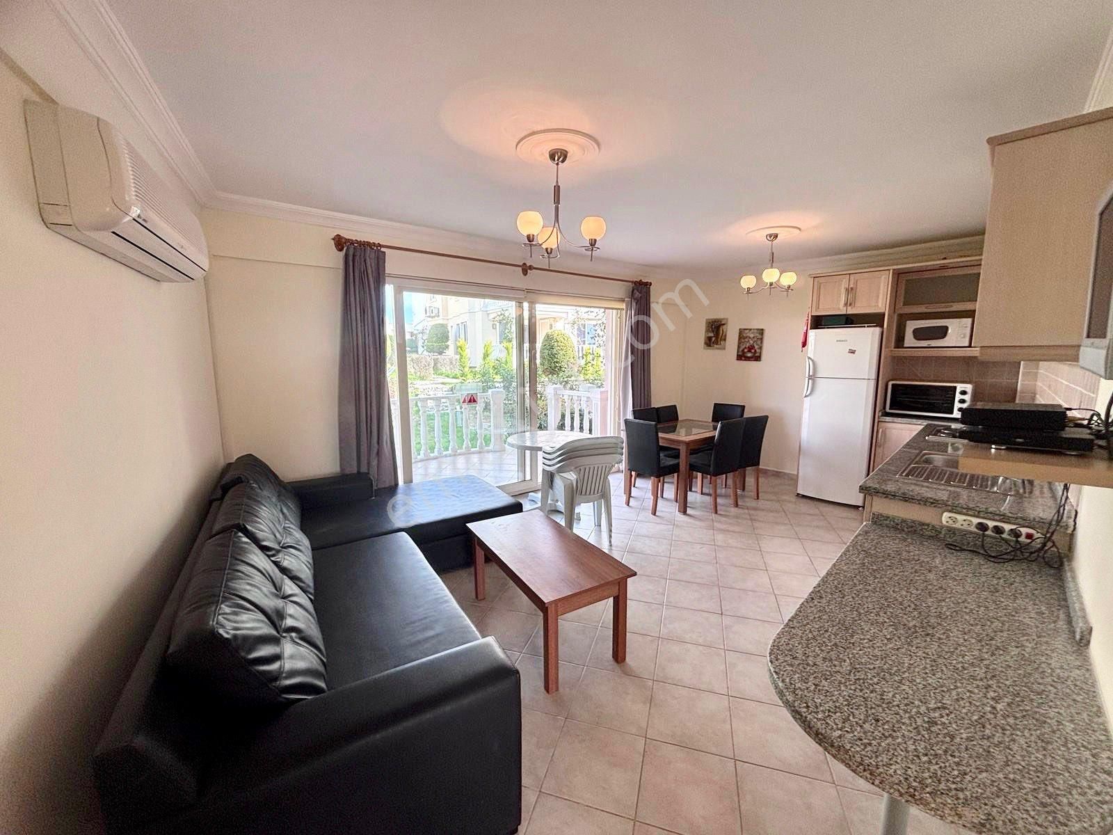 Denize Yakın Sitede Satılık Bahçeli Ev Eşyalı Daire Özel Plajlı - Görsel 2