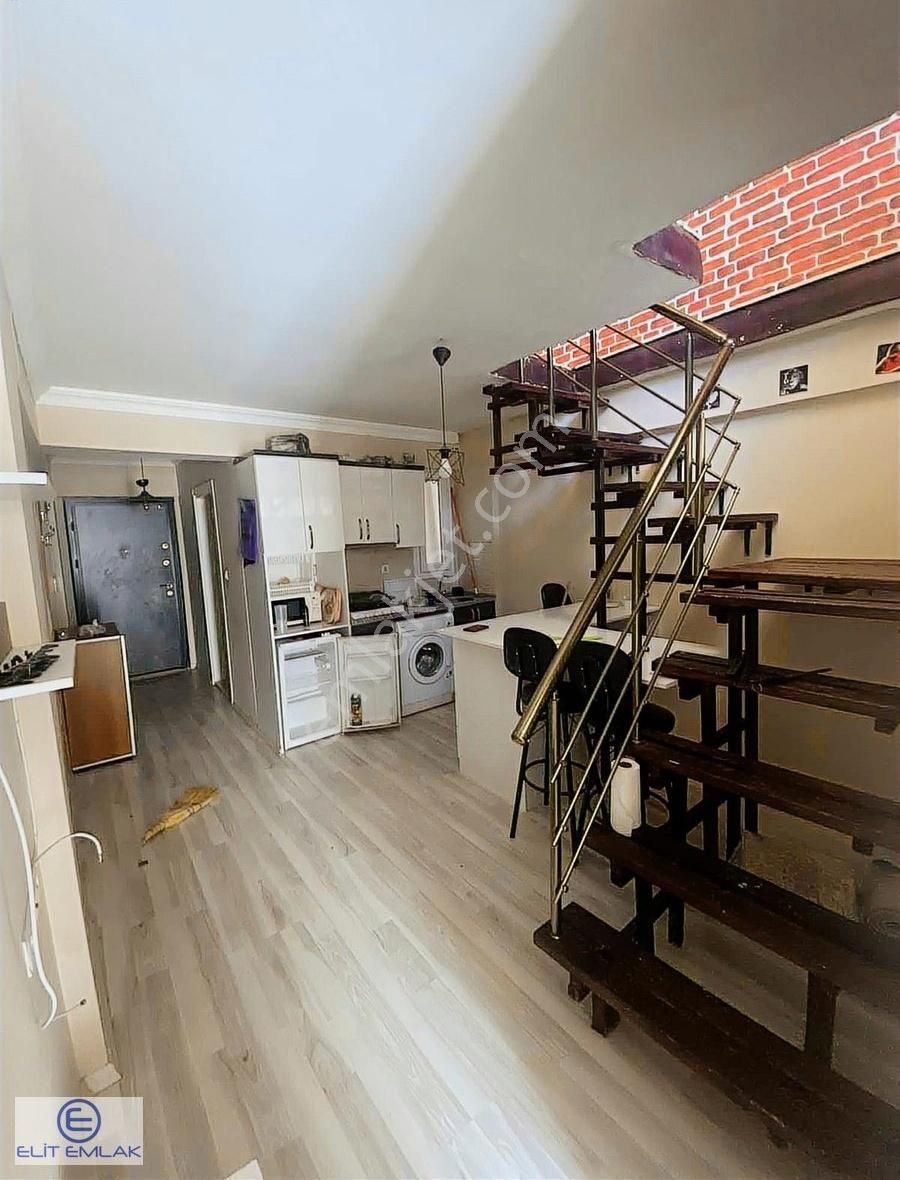 Elit Emlaktan 1+1 Fiyatına Kiracılı 2+1 Satılık Dubleks - Görsel 16