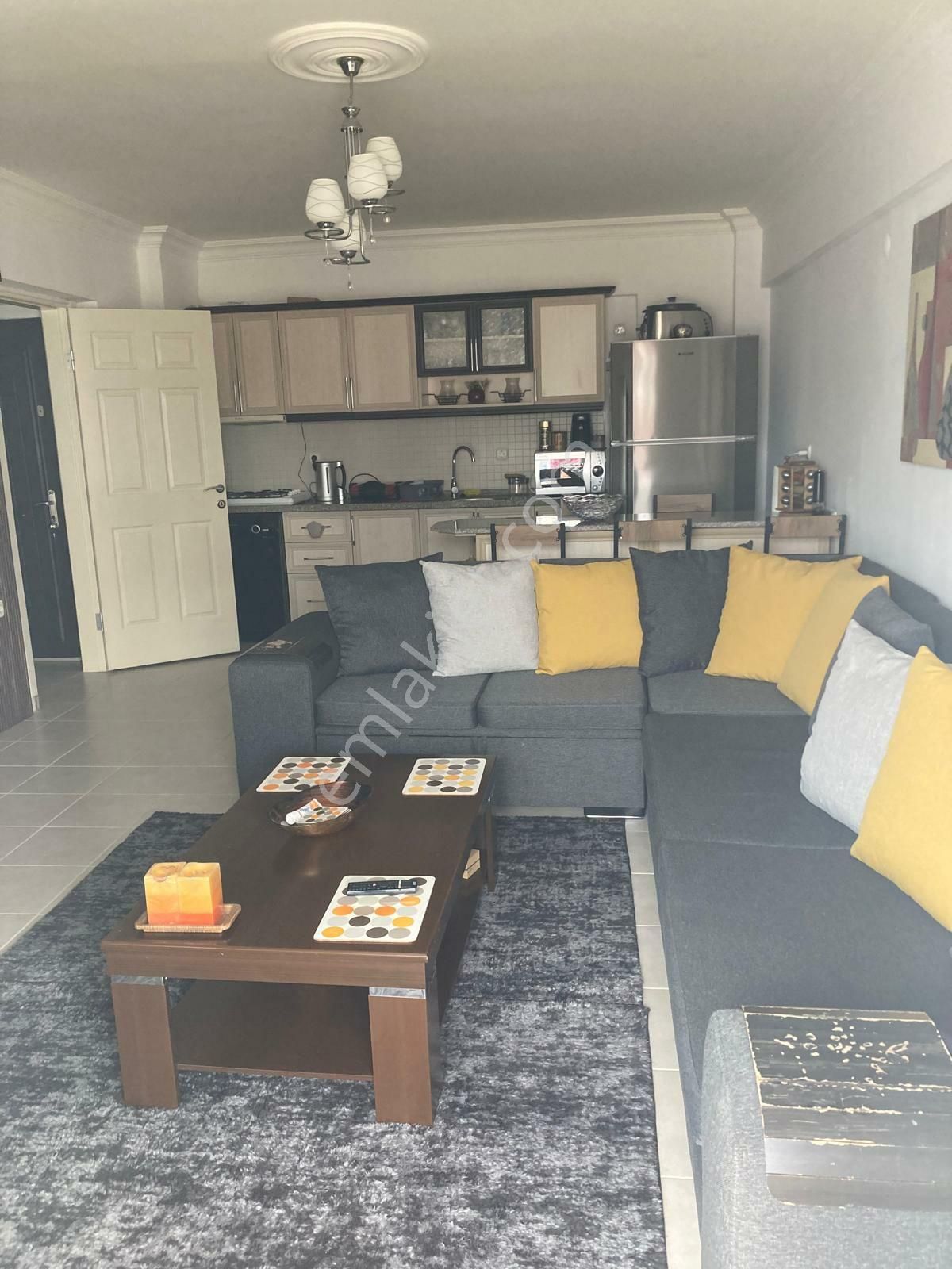 Didim Satılık Havuzlu Güvenlikli Sitede 1+1 Arakat Eşyalı Yazlık Daire