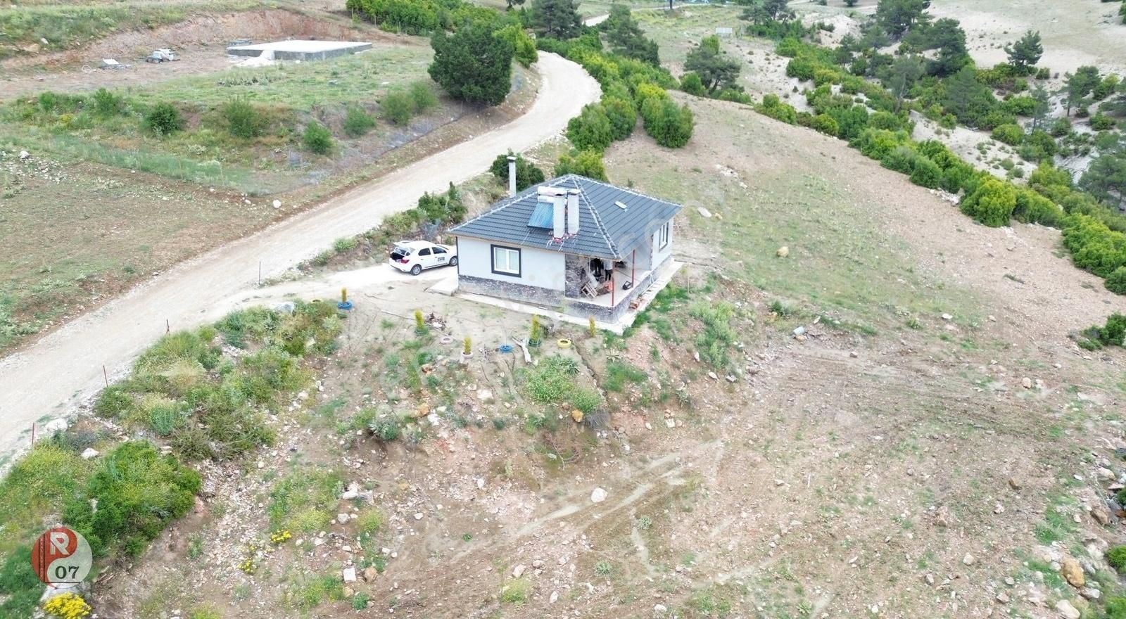 Antalya Korkuteli Kevzer Mahallesi'nde Satılık Müstakil Ev - Görsel 2