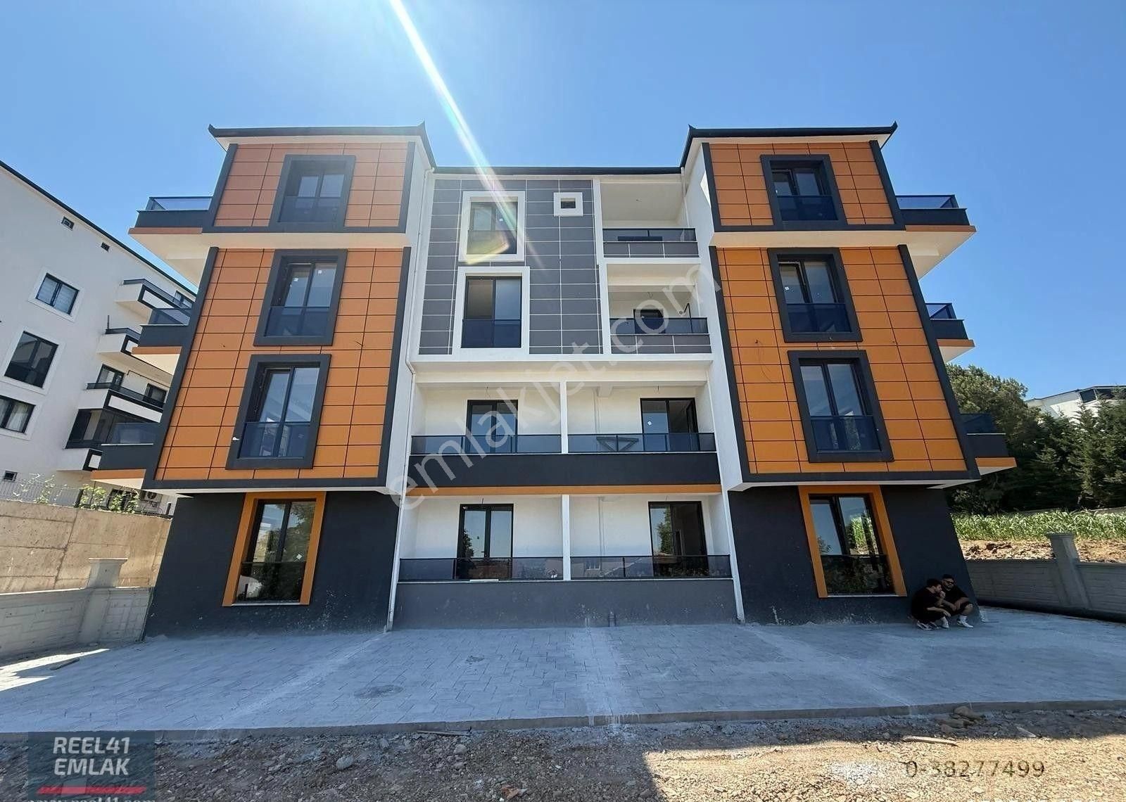 Yeşilyurtta 2+1 Kupon Sıfır Arakat Daire