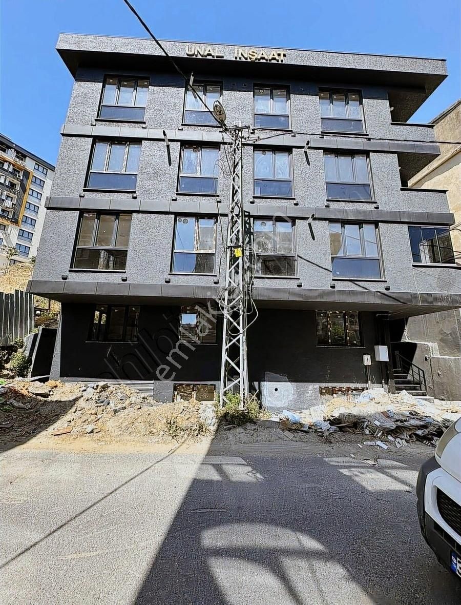 Alibeyköy Metro Durağına 1 Dk Mesafede Satılık Sıfır 2+1 Daire