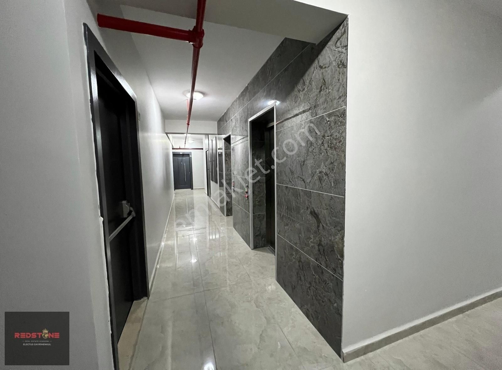Redstone'dan Kervancı Rezidans 2'de Kiralık 1+1 Daire