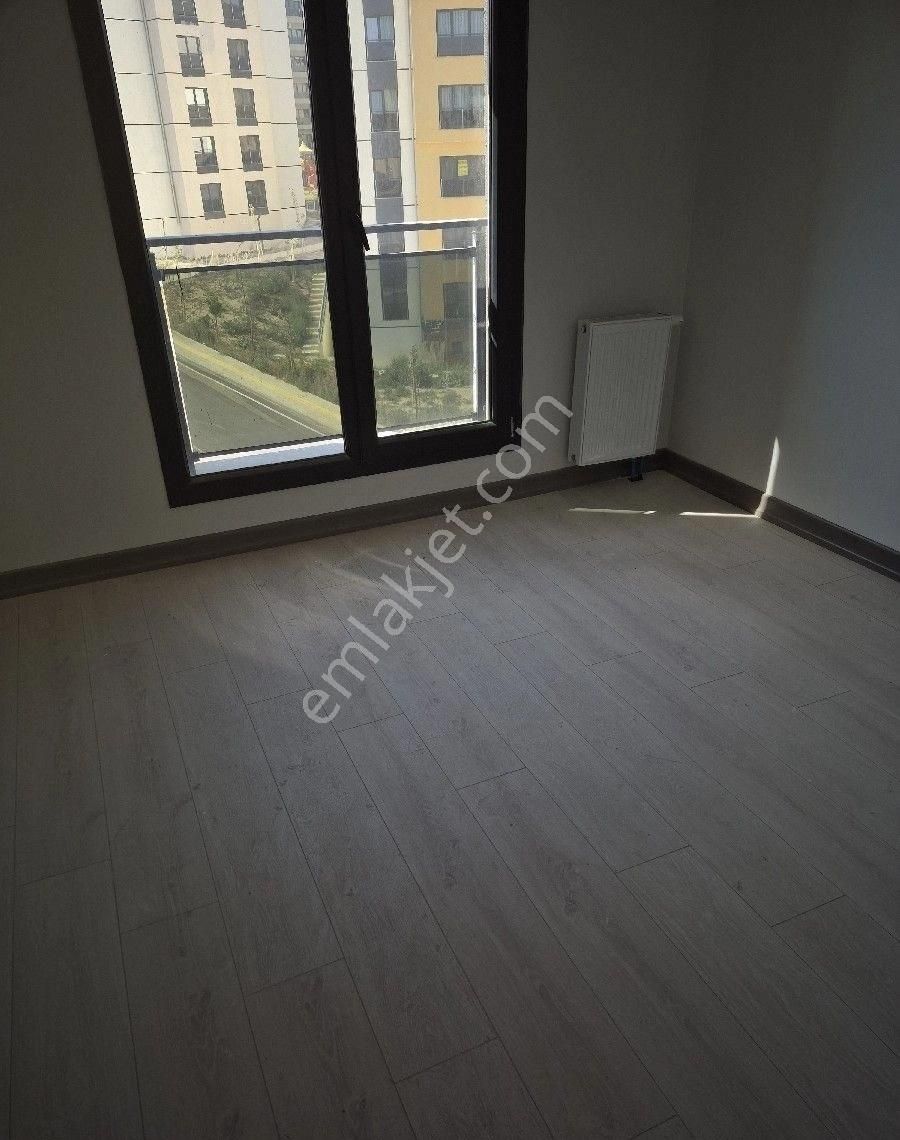Alazı Tokilerde 3+1 Yönetim Binasında Kiralık Daire