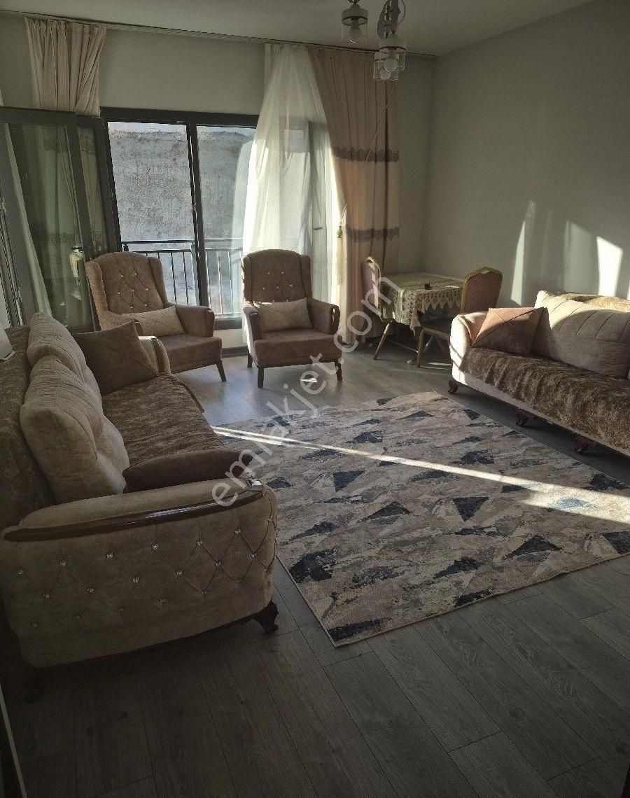 Orhanlı Tokilerde 3+1 Eşyalı Daire
