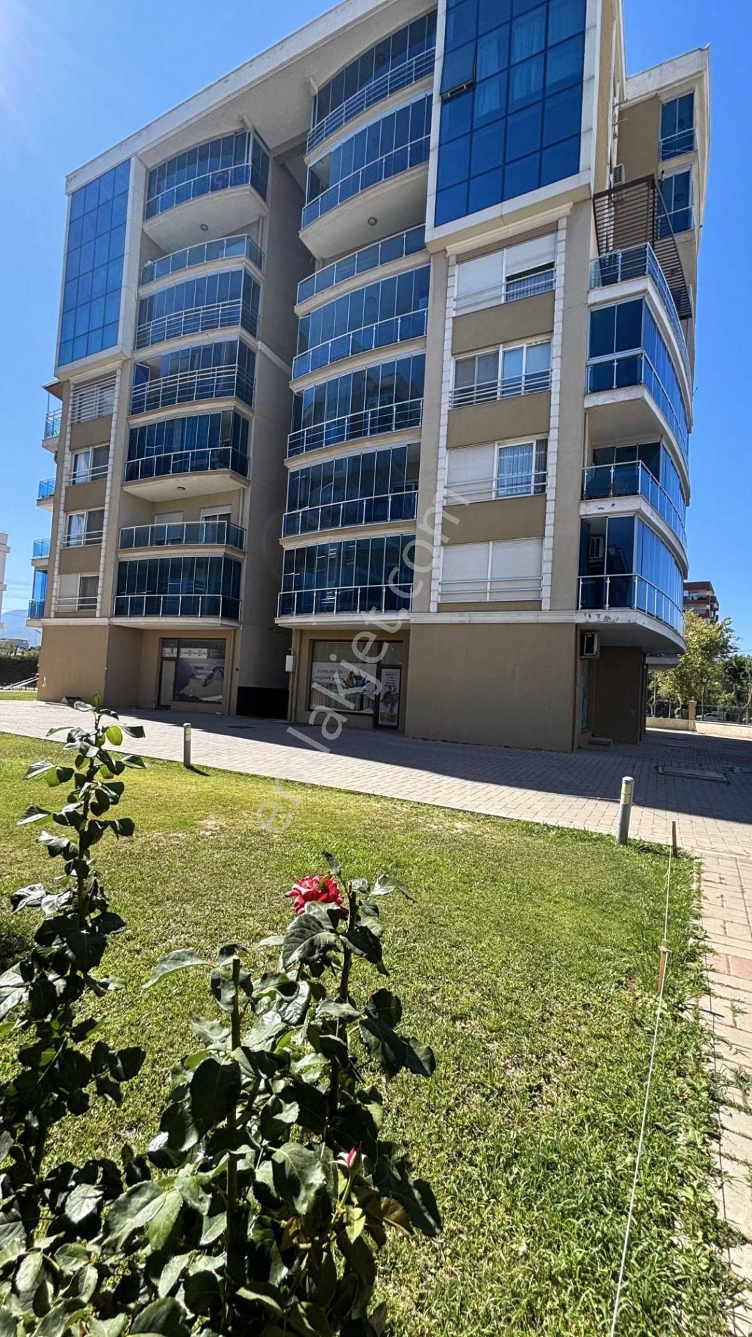 Bornova Rüya Evler De 3+1 Özellikli Daire