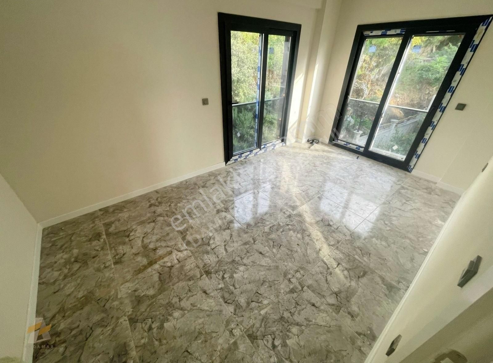 Patlangıç'ta Deniz Manzaralı 3+1 Geniş Satılık Daire - Görsel 8