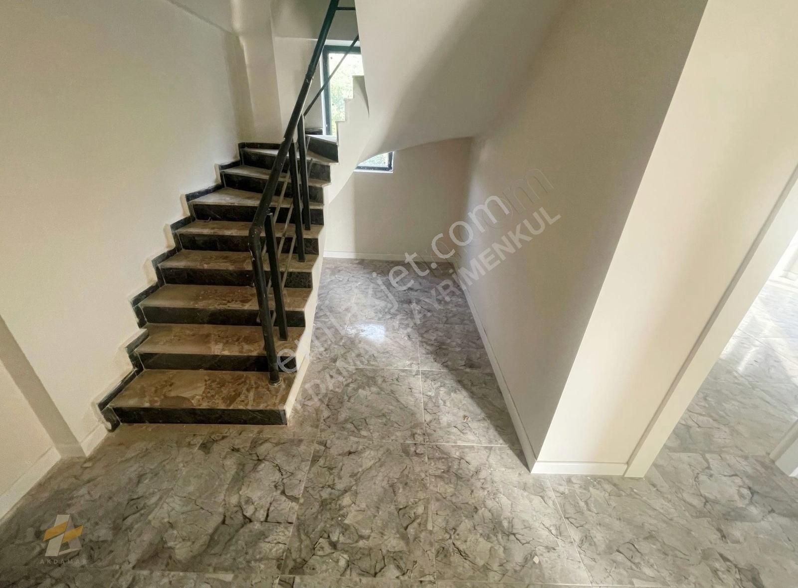 Patlangıç'ta Deniz Manzaralı 3+1 Geniş Satılık Daire - Görsel 14