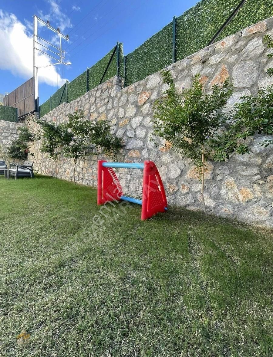 Akdamar'dan Hisarönünde Satılık Fourleks Müstakil Villa - Görsel 11