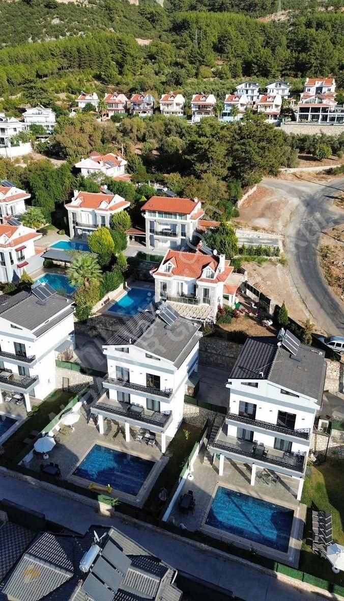 Akdamar'dan Hisarönünde Satılık Fourleks Müstakil Villa - Görsel 14