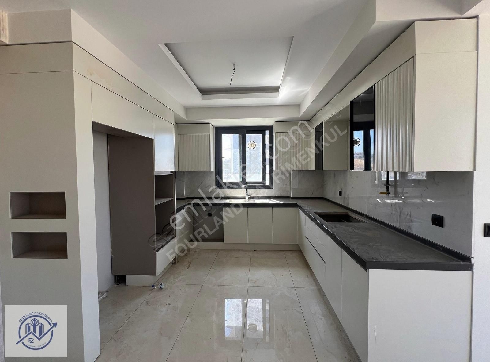 Four Land'den Yeni Cezaevi Karşısında 3,5+1 Lüx Satılık Daire